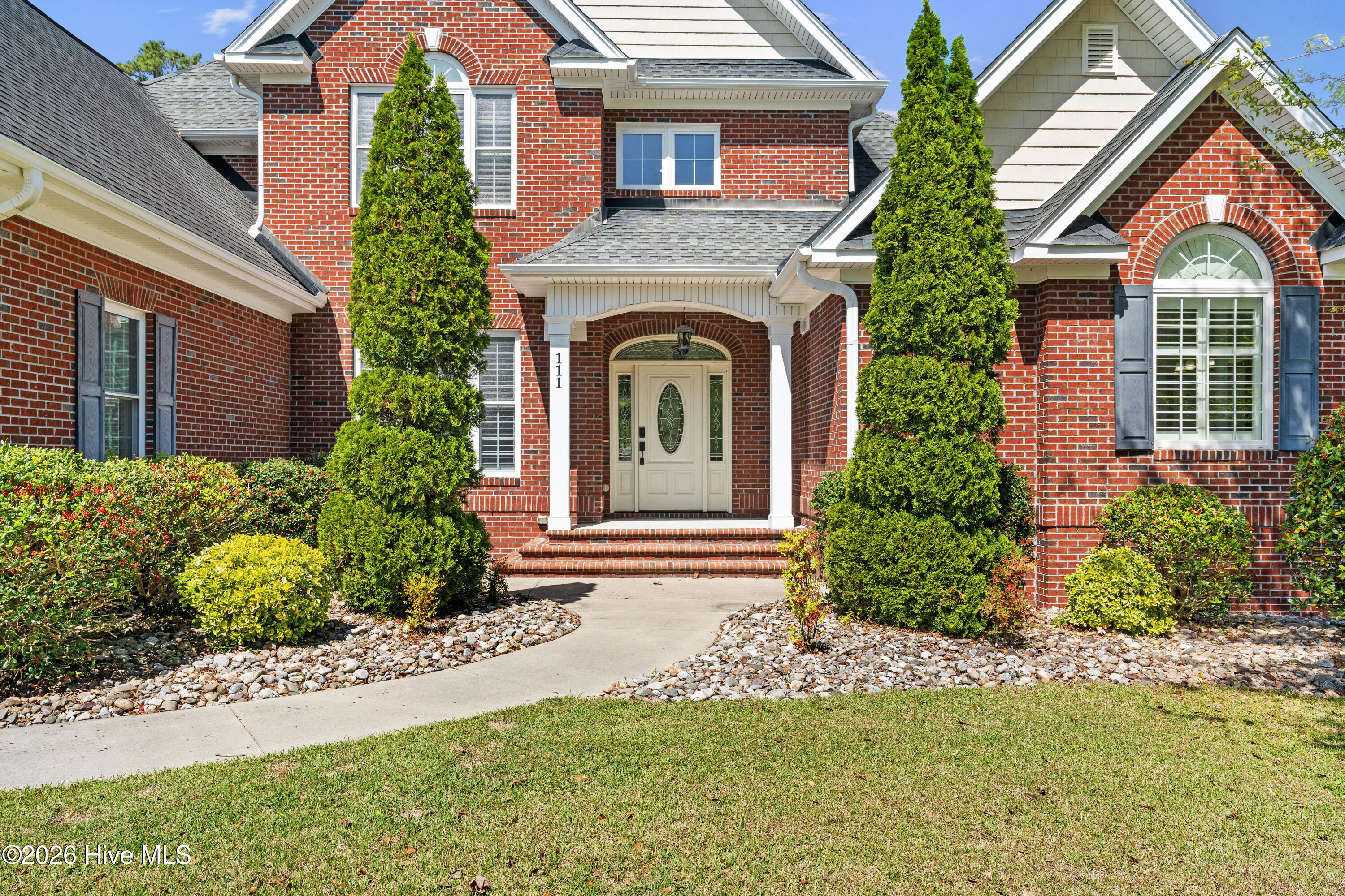 100565289 | Photo 81