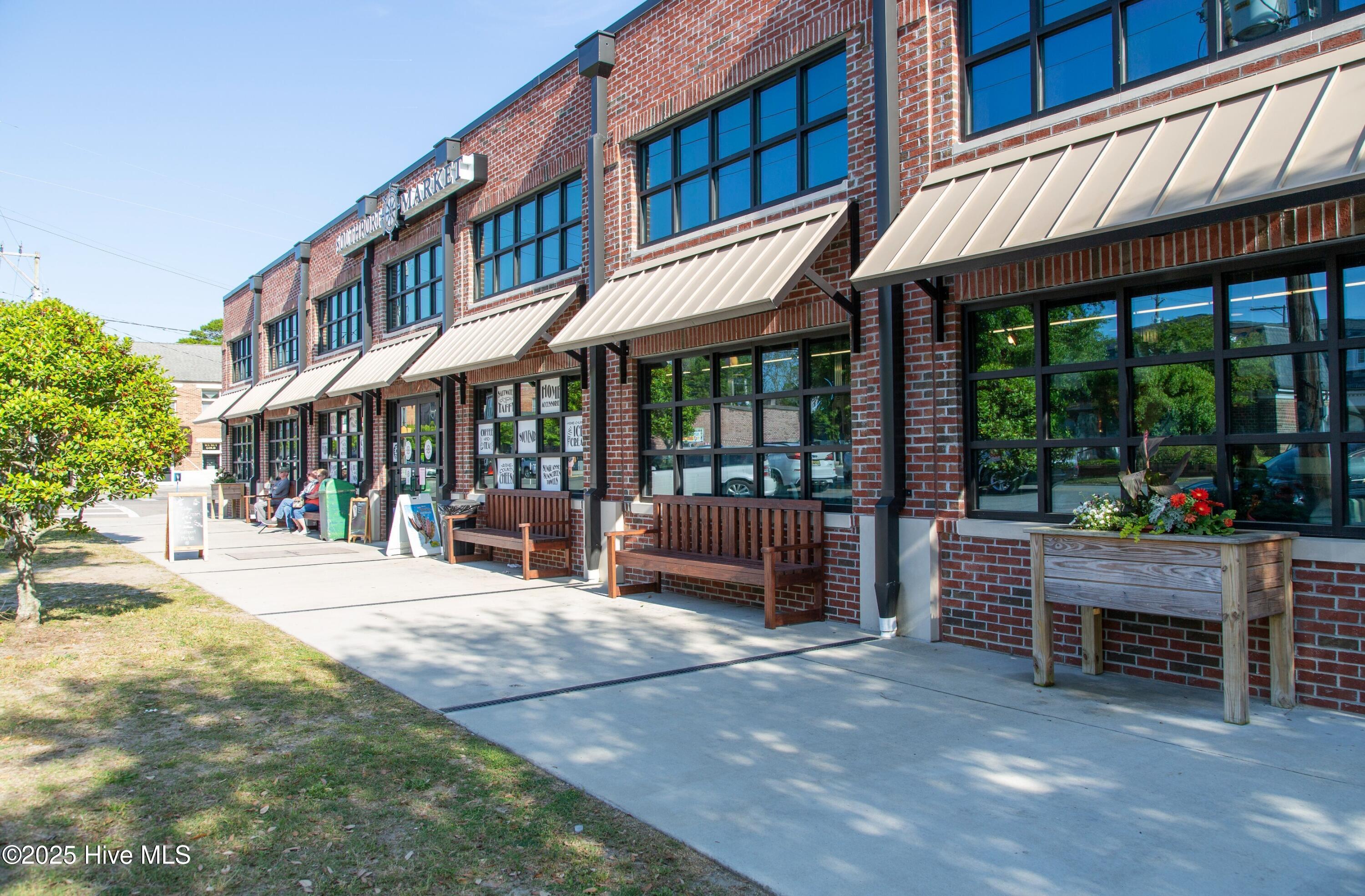 100534490 | Photo 35