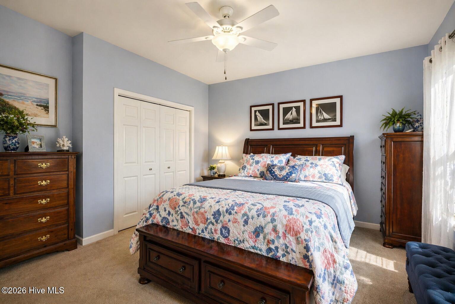 100565063 | Photo 24