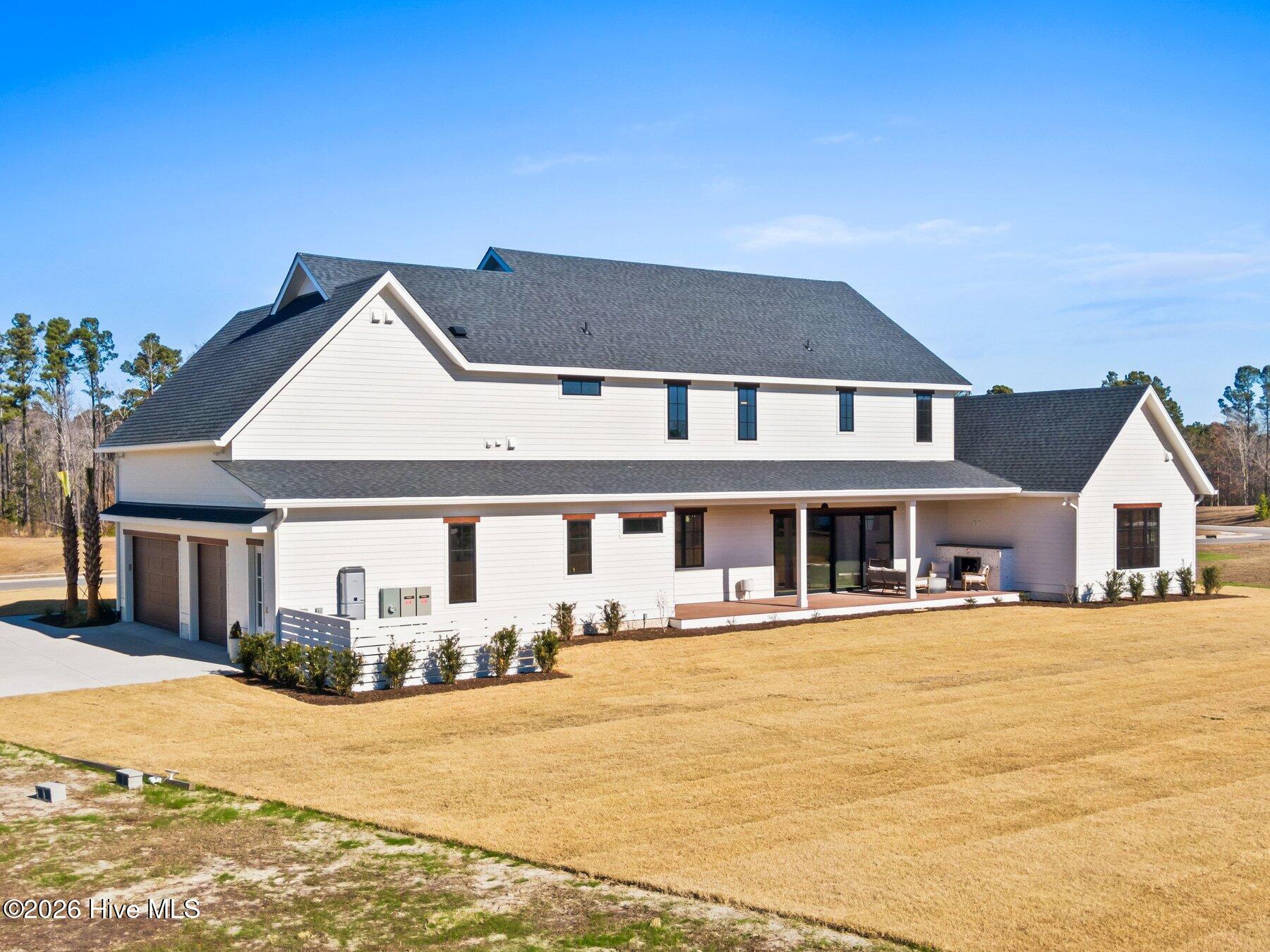 100529848 | Photo 66