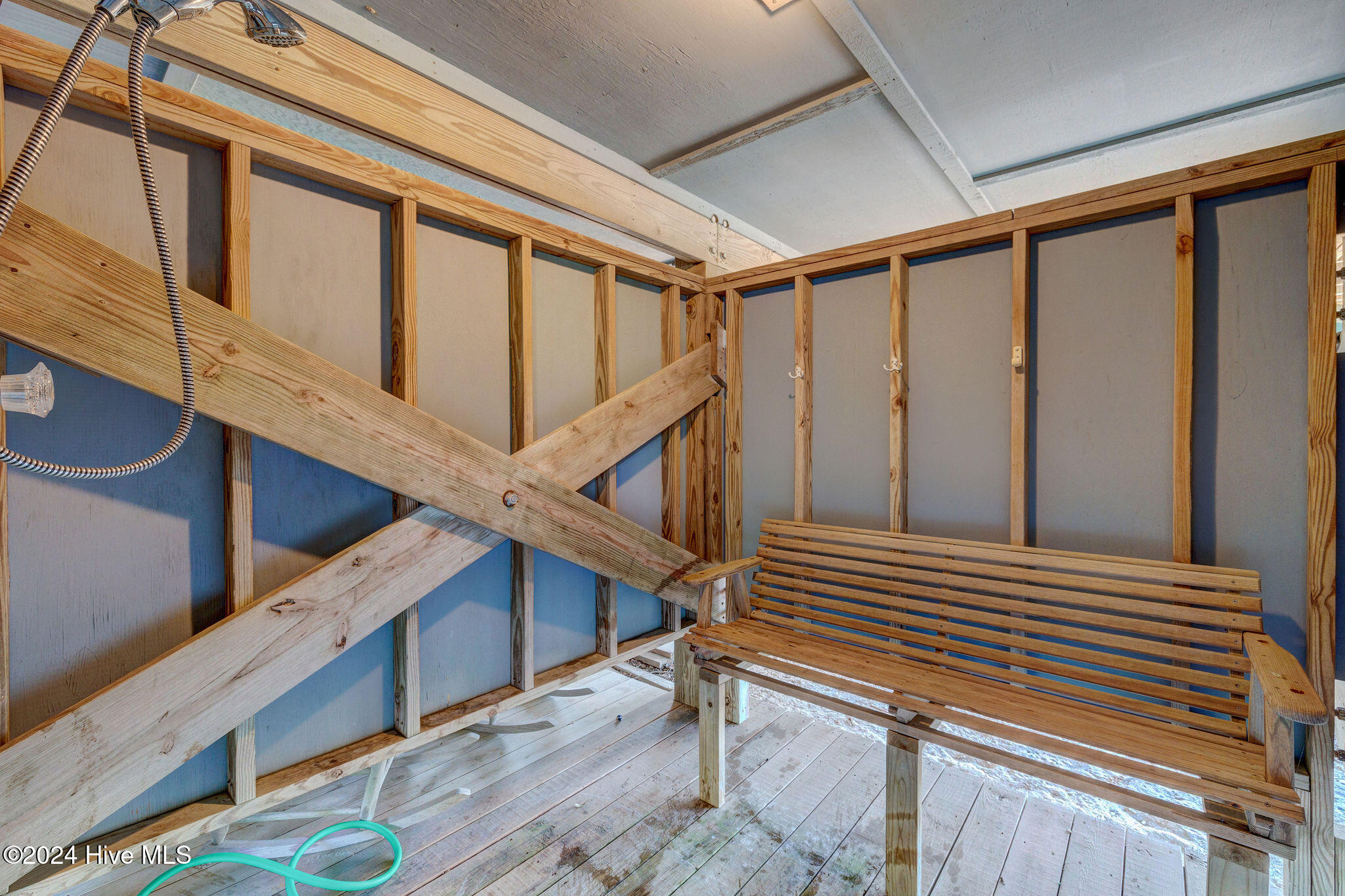 100526759 | Photo 55