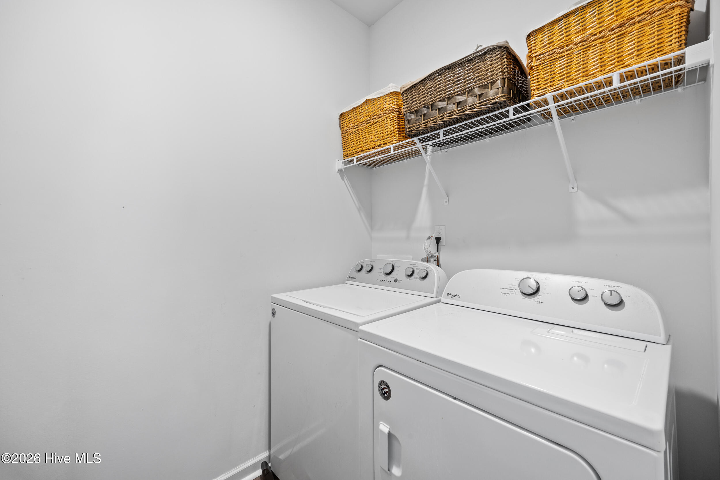 100549244 | Photo 22