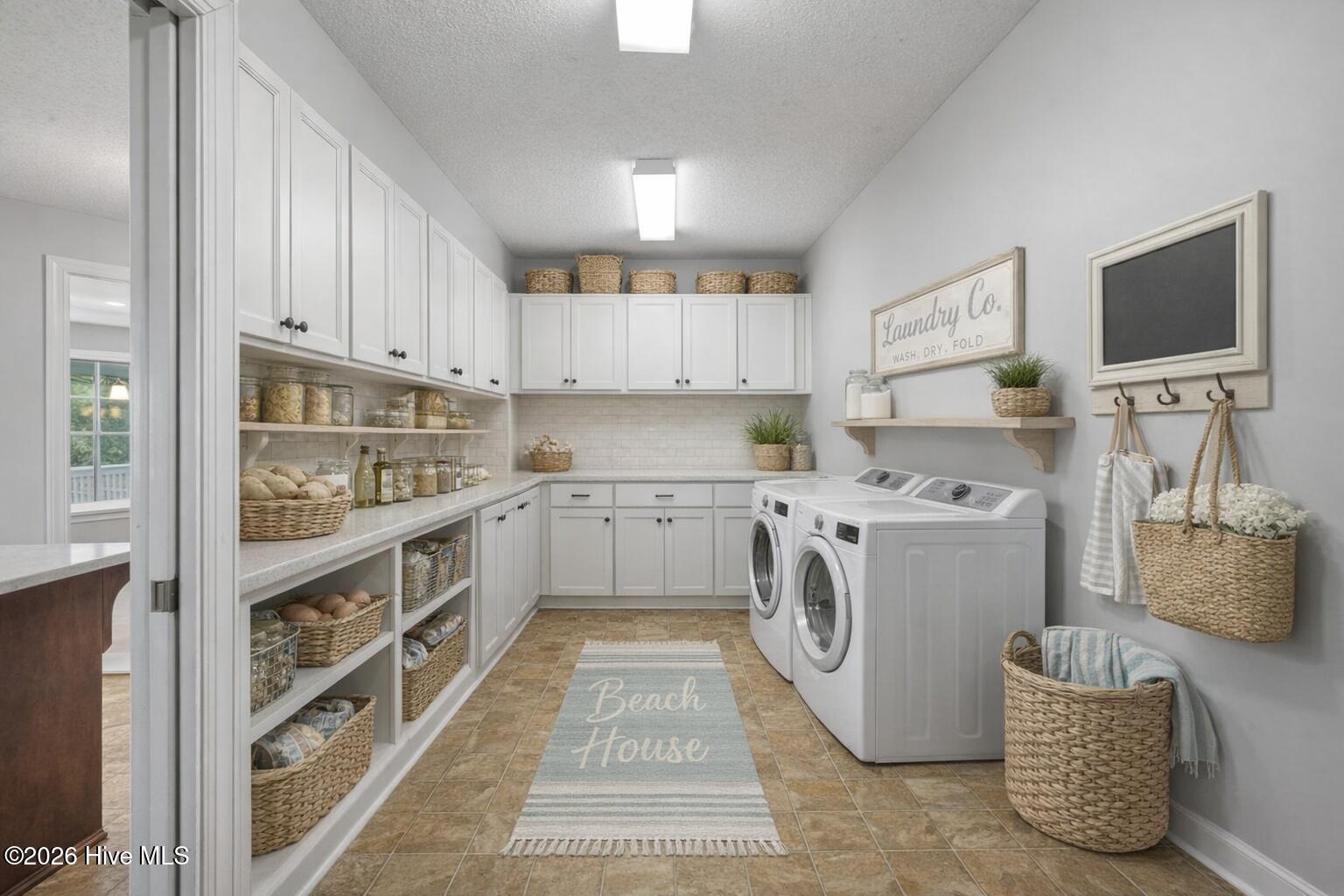 100559475 | Photo 11