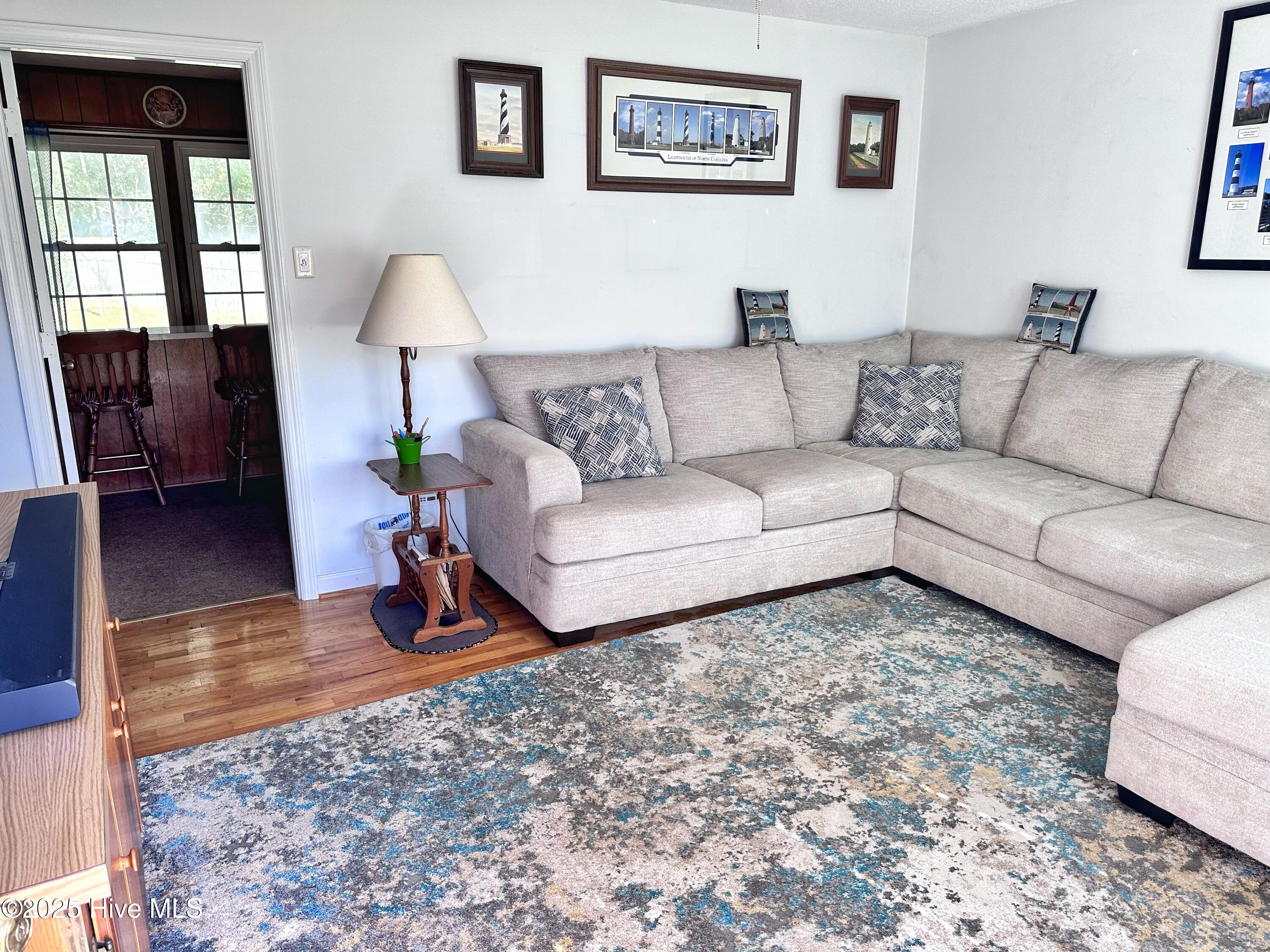 100544377 | Photo 14