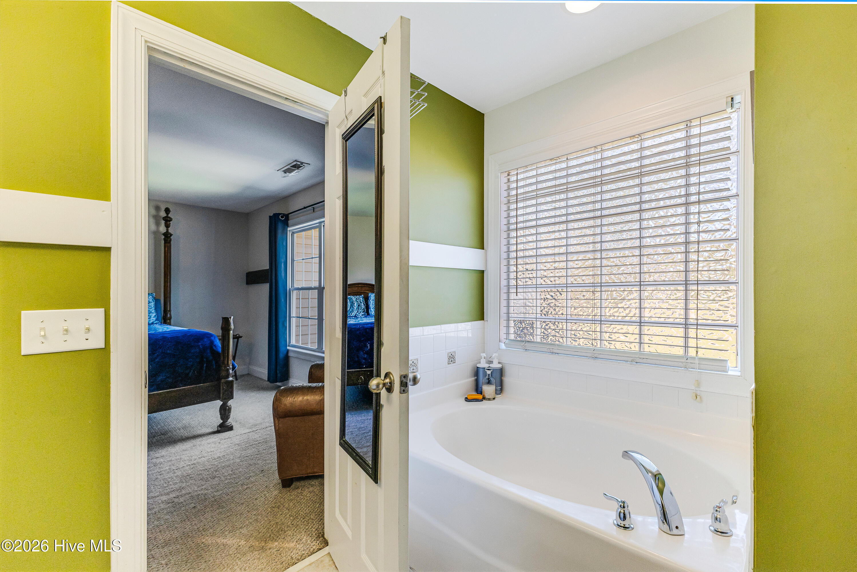 100559494 | Photo 15