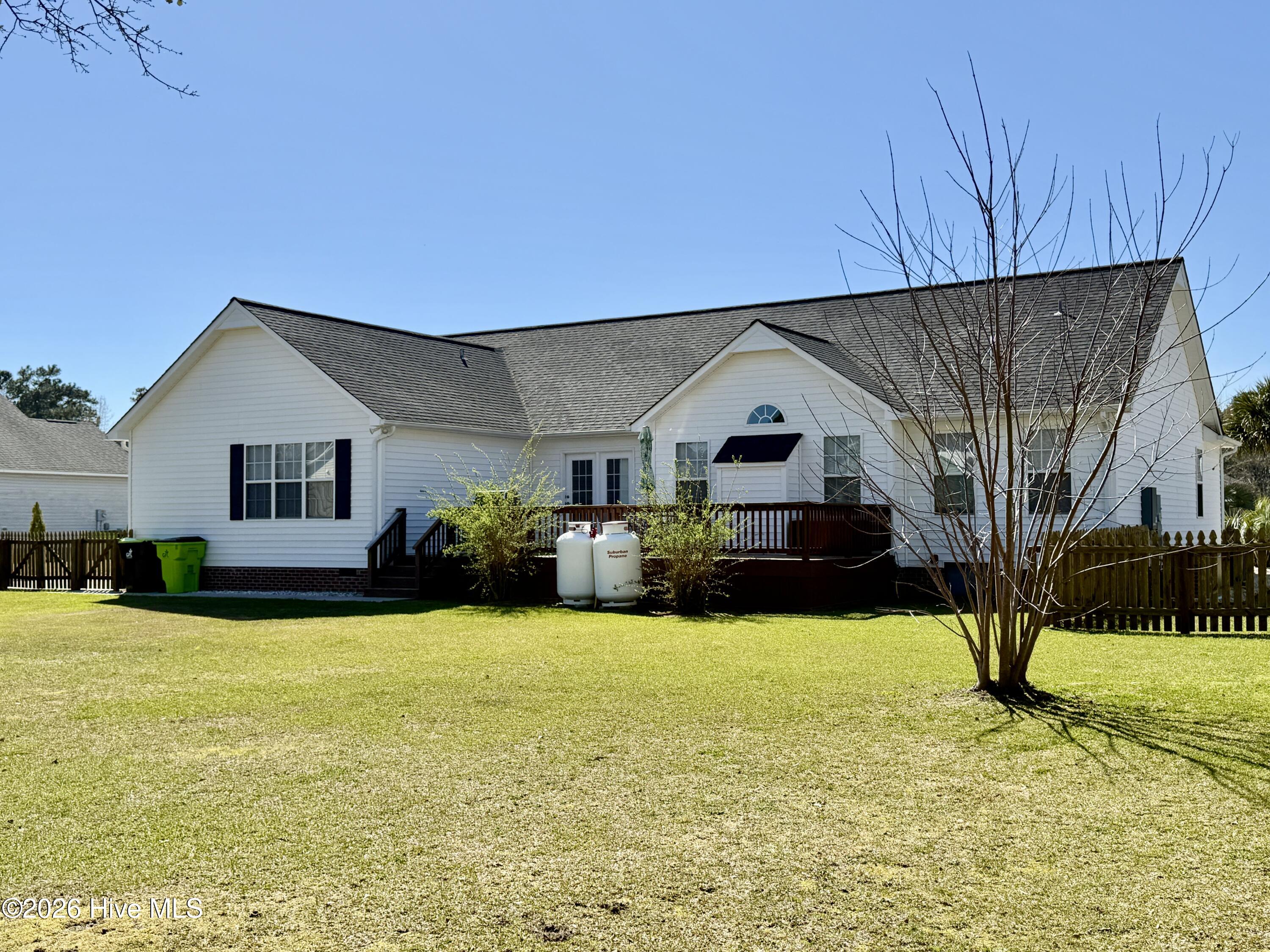 100561719 | Photo 28