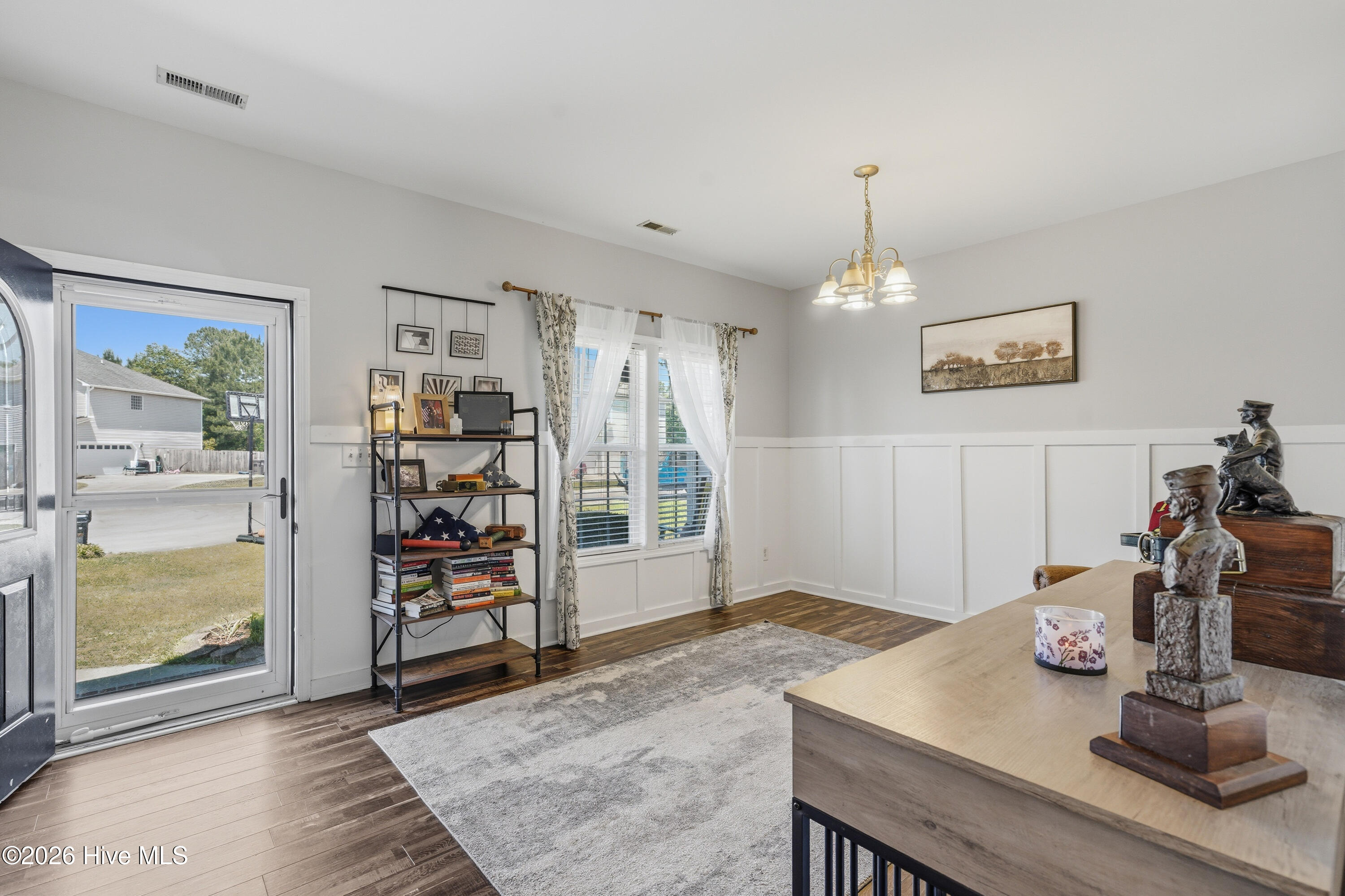 100569622 | Photo 13