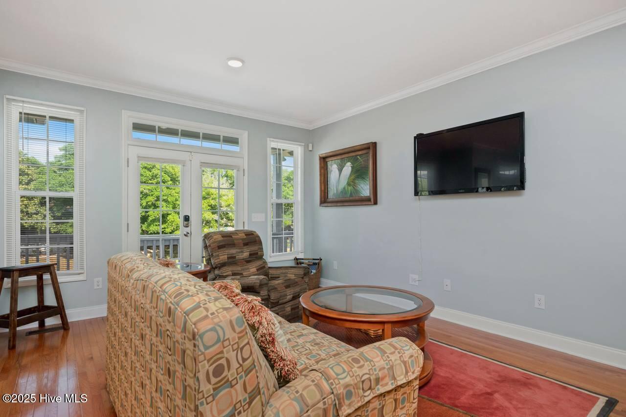 100541389 | Photo 17