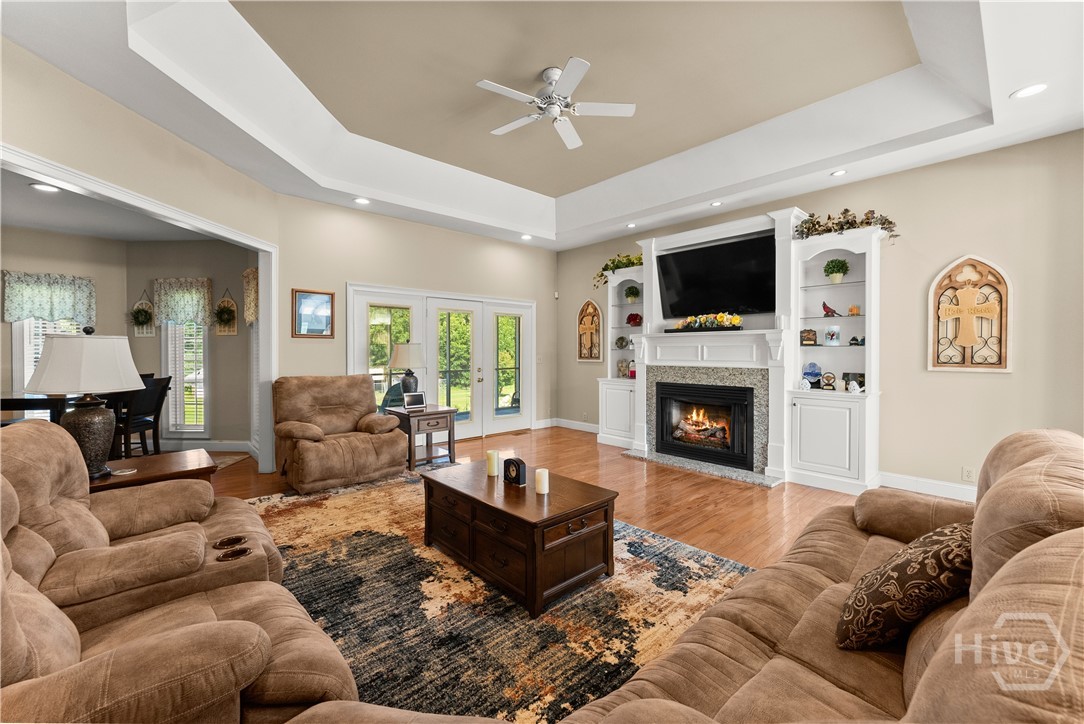 1121 Beacon Light Road