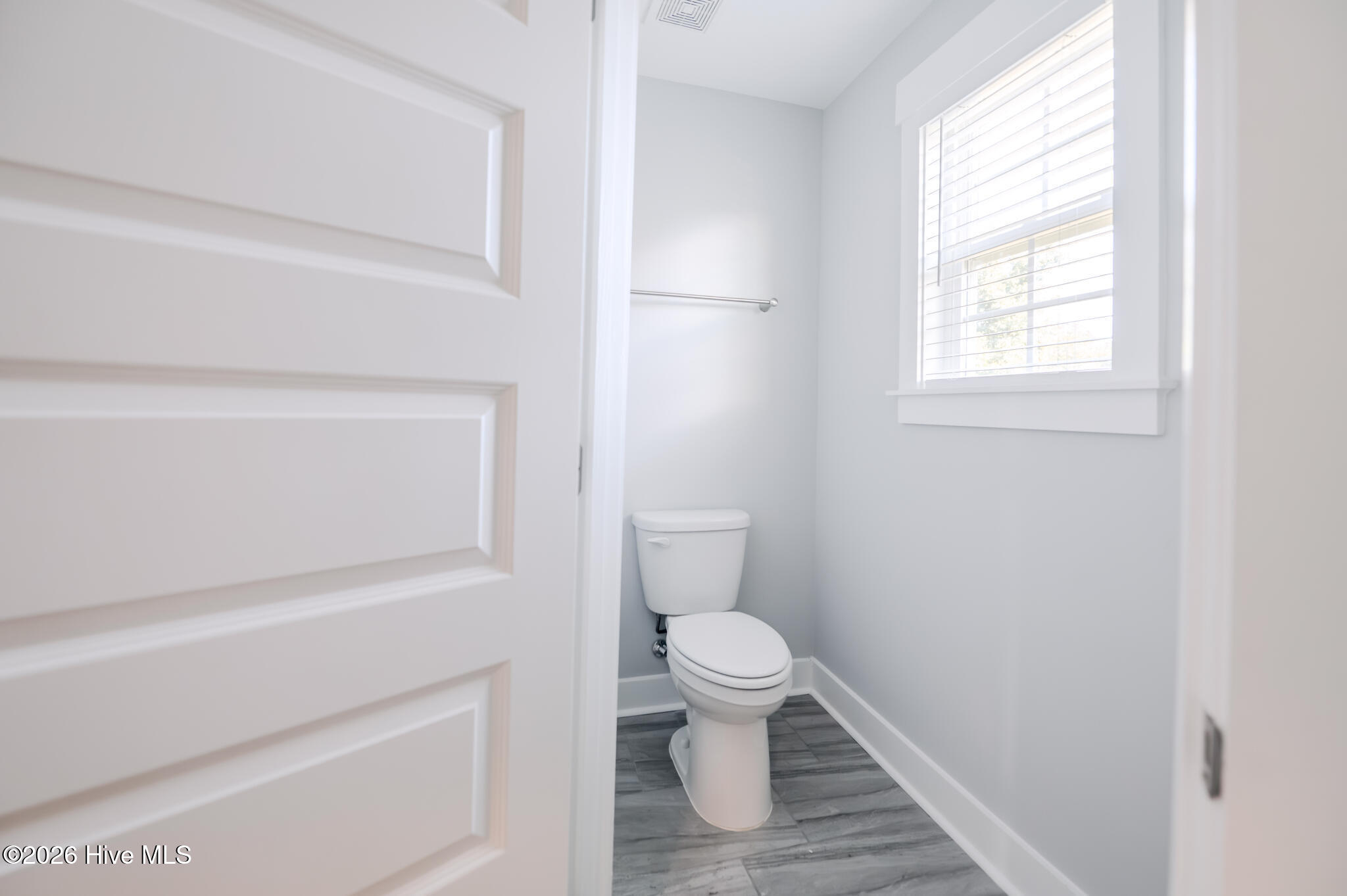 100567790 | Photo 73