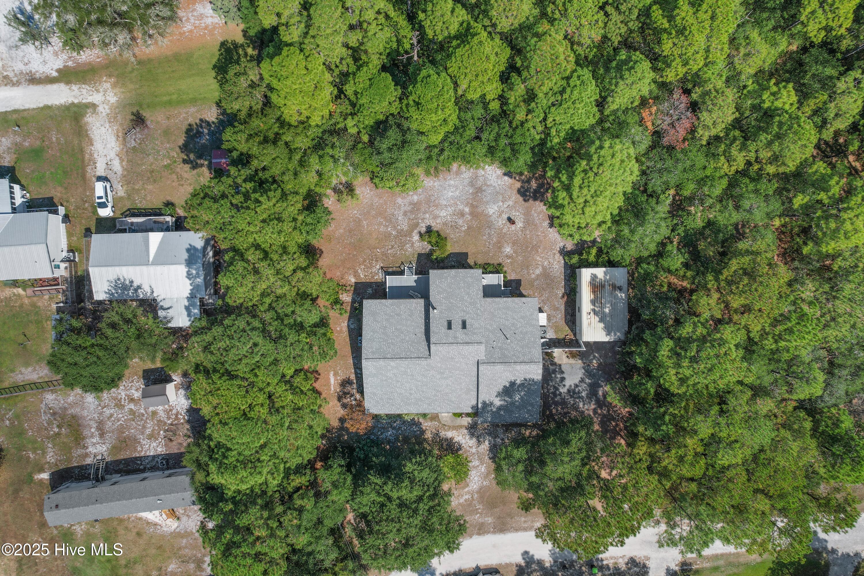 100533822 | Photo 61