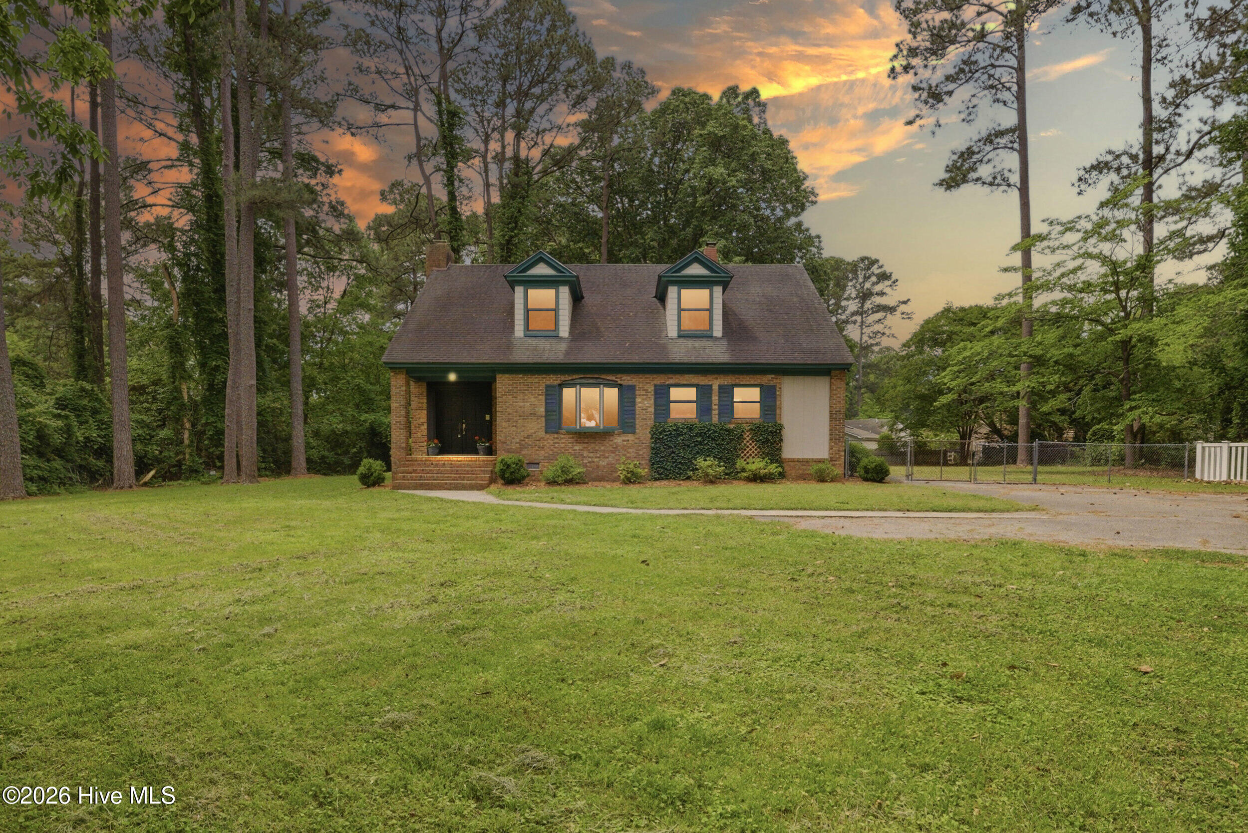 Homes for sale in Elizabeth City, NC | 1507 Rivershore Rd, Elizabeth City, NC 27909 | MLS# 100573312