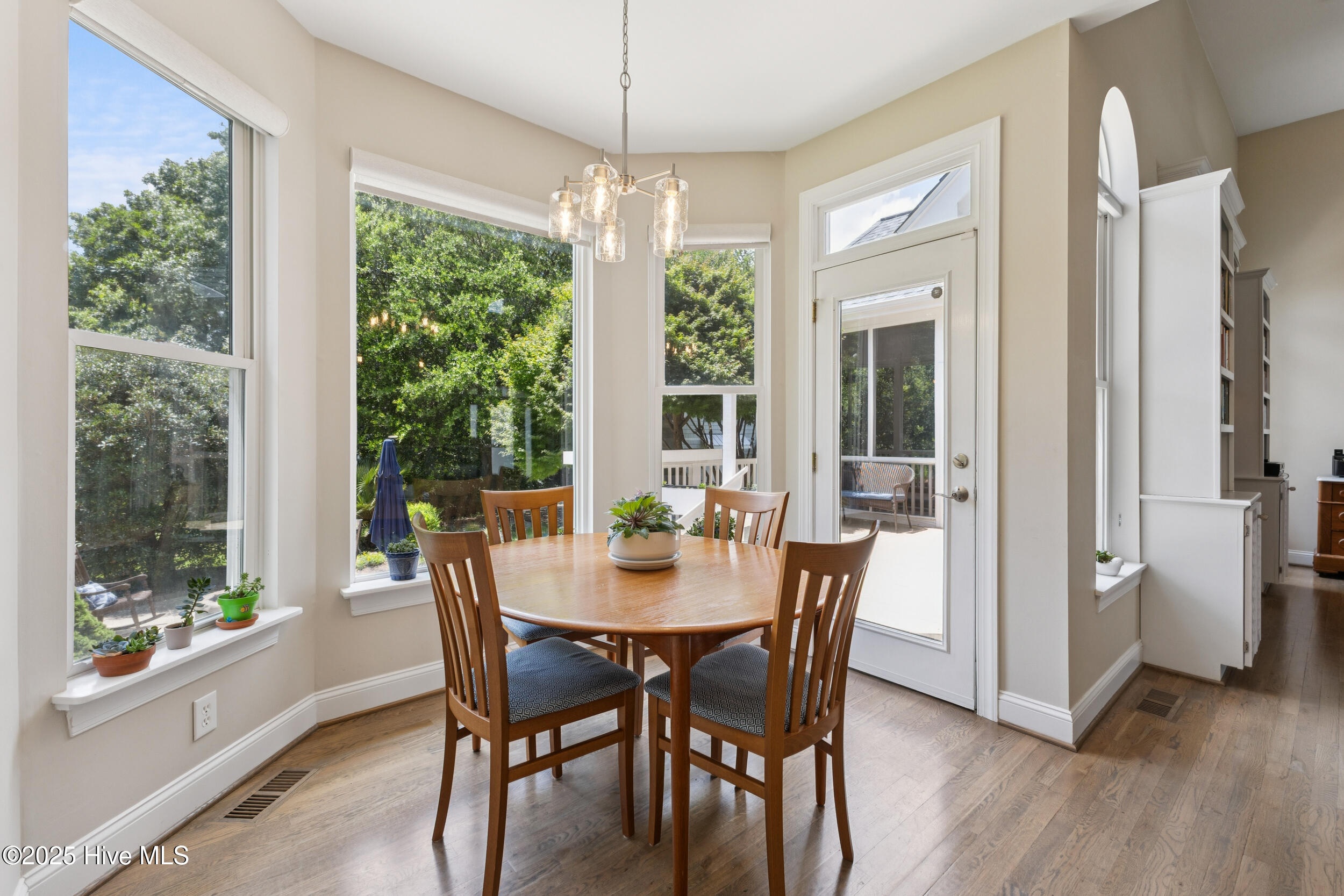 107 N Stargazer Court, Hampstead, NC 28443 – photo 12: Breakfast Nook