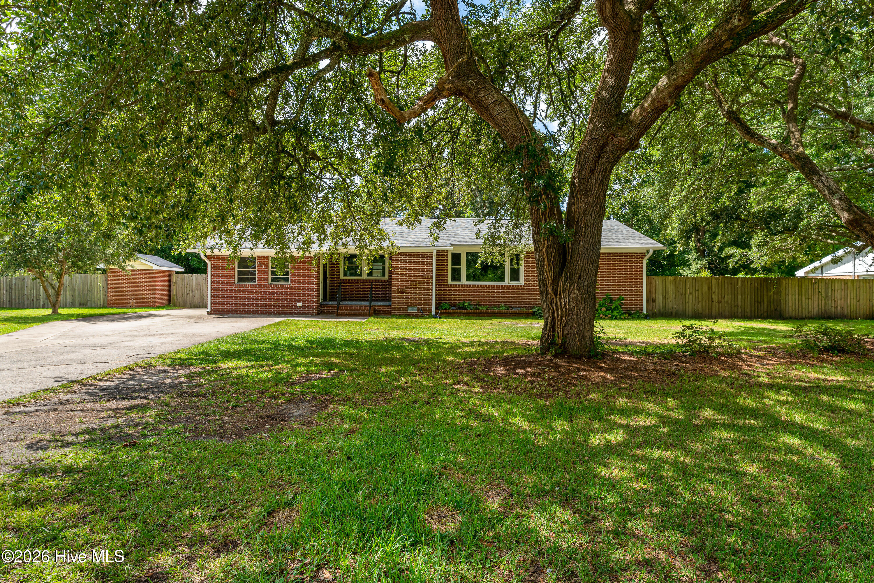 4111 Country Club Road,Morehead City