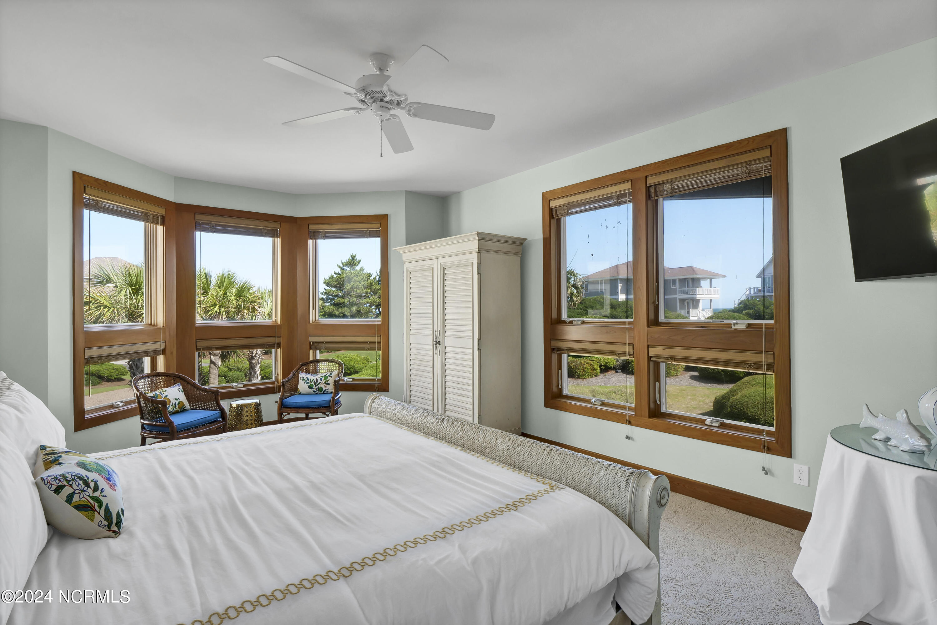 100492123 | Photo 18