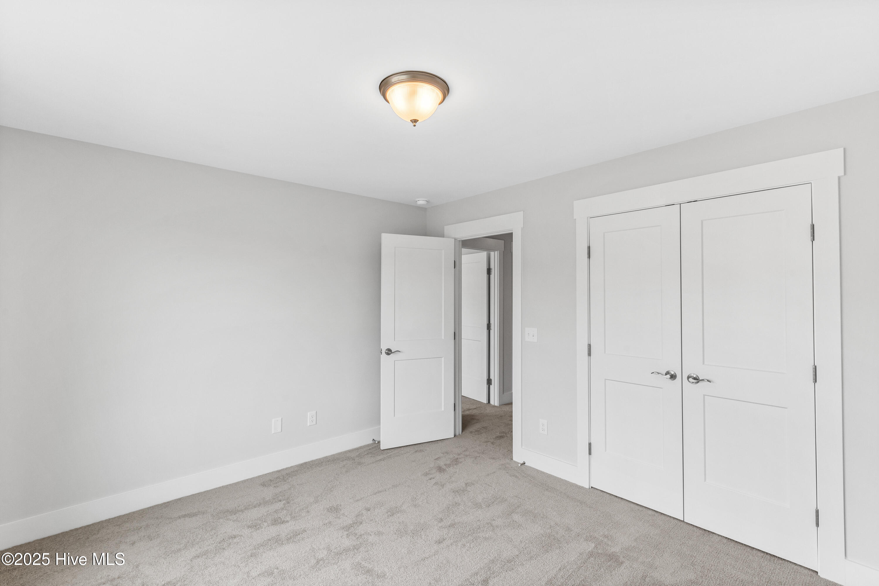 100554905 | Photo 27