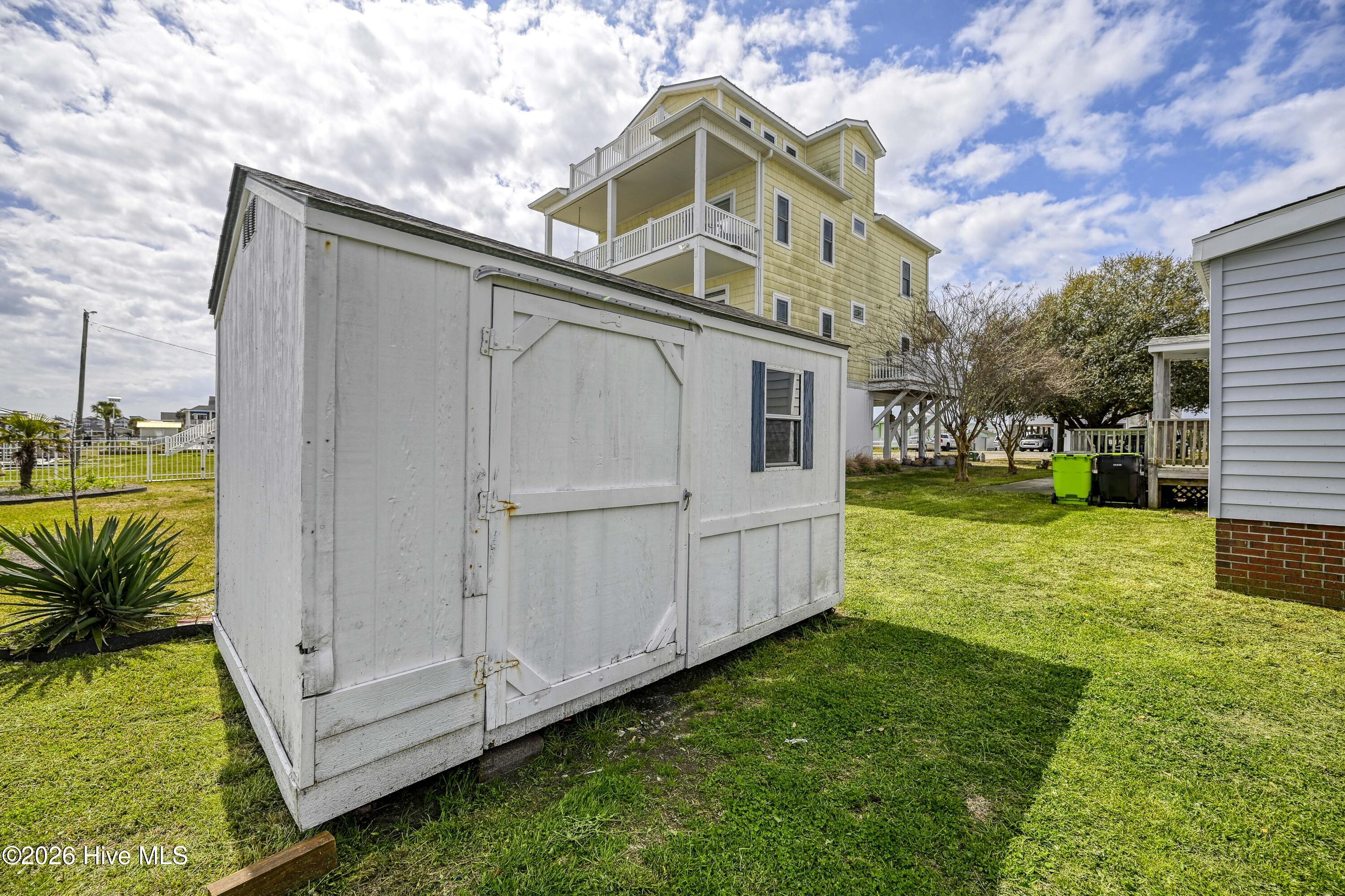 100562691 | Photo 37