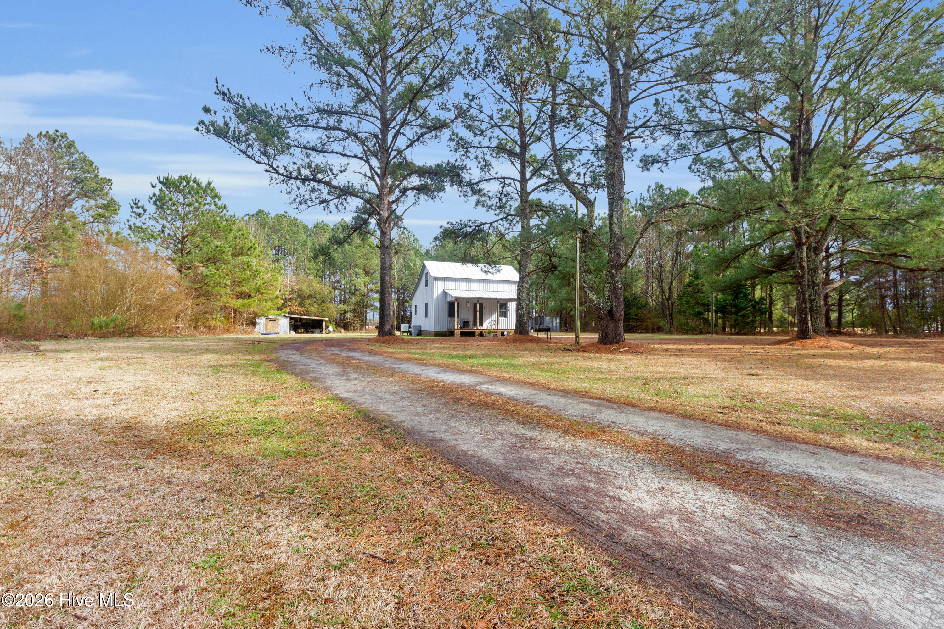 687 Alligator Creek Road,Merritt