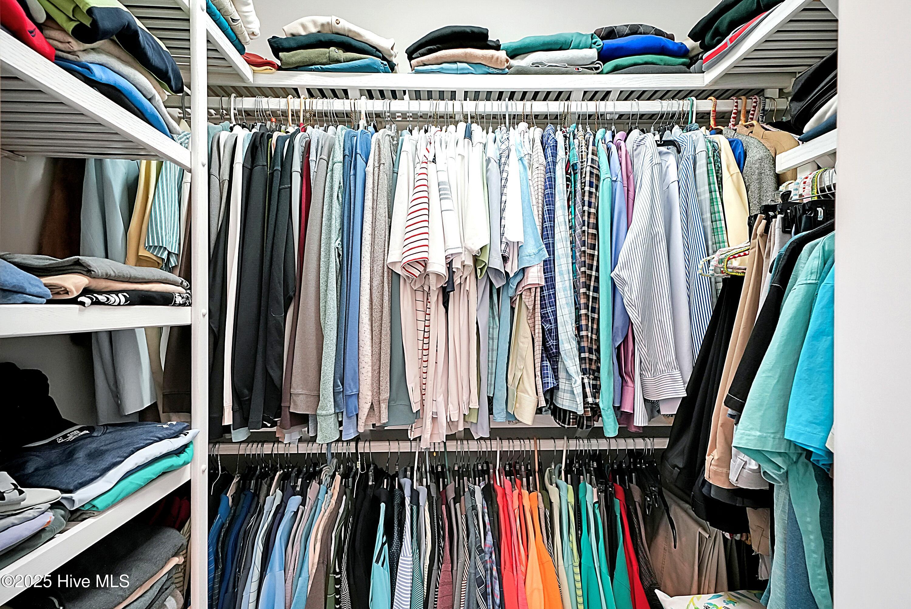 100557169 | Photo 28