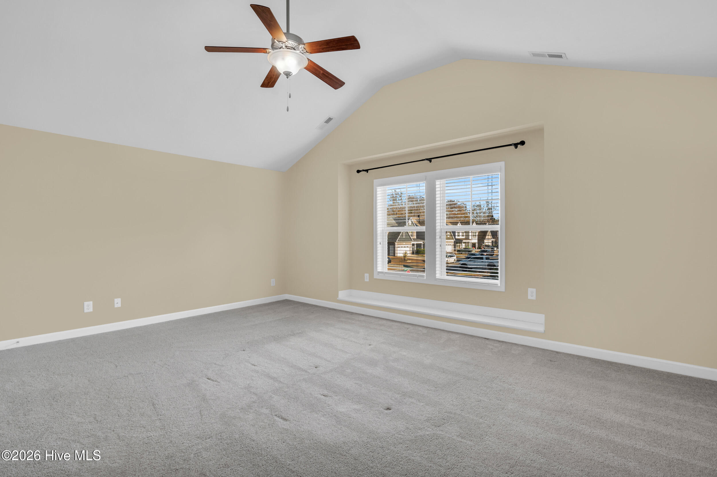 100547452 | Photo 17