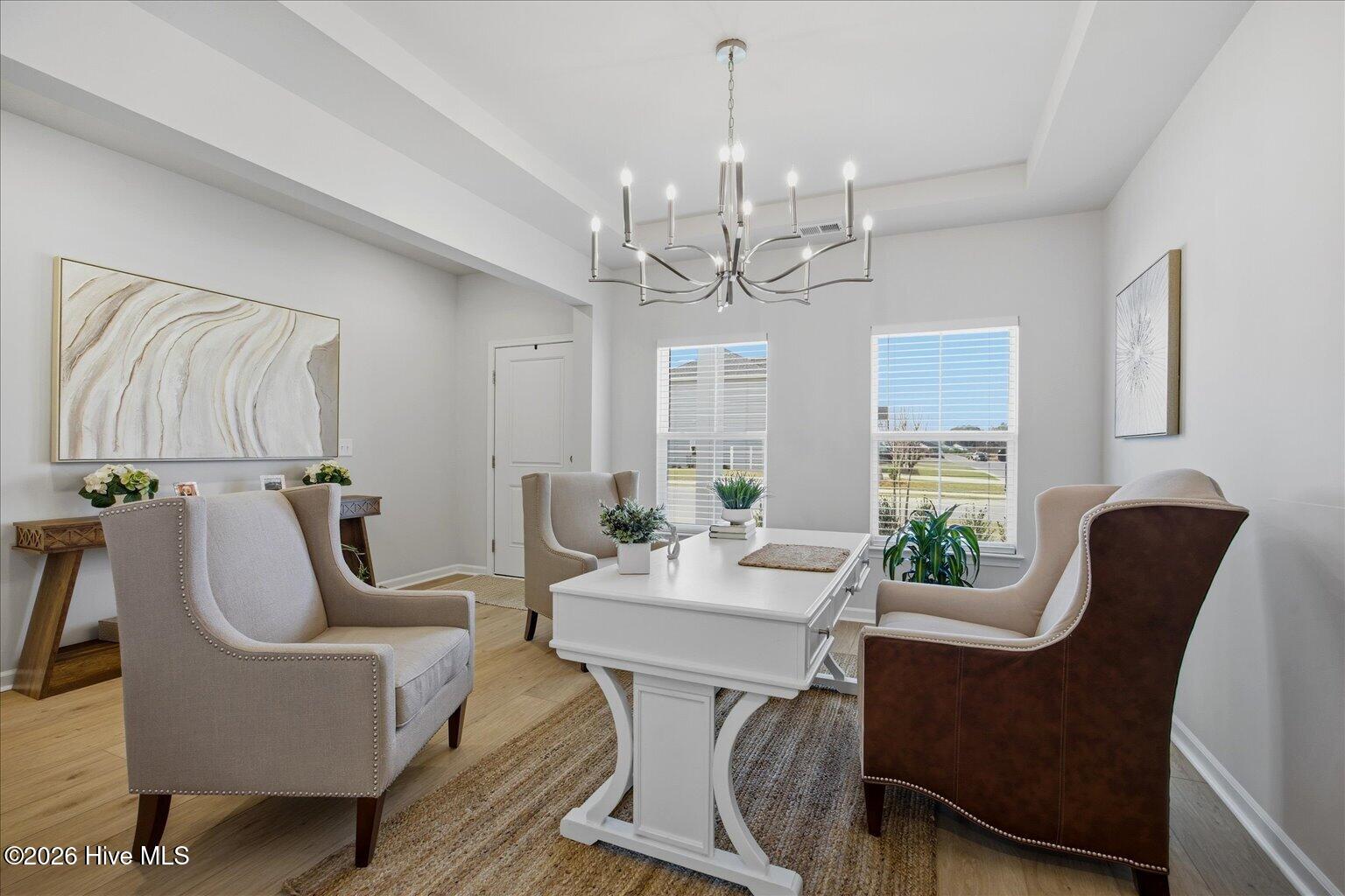 100560282 | Photo 13