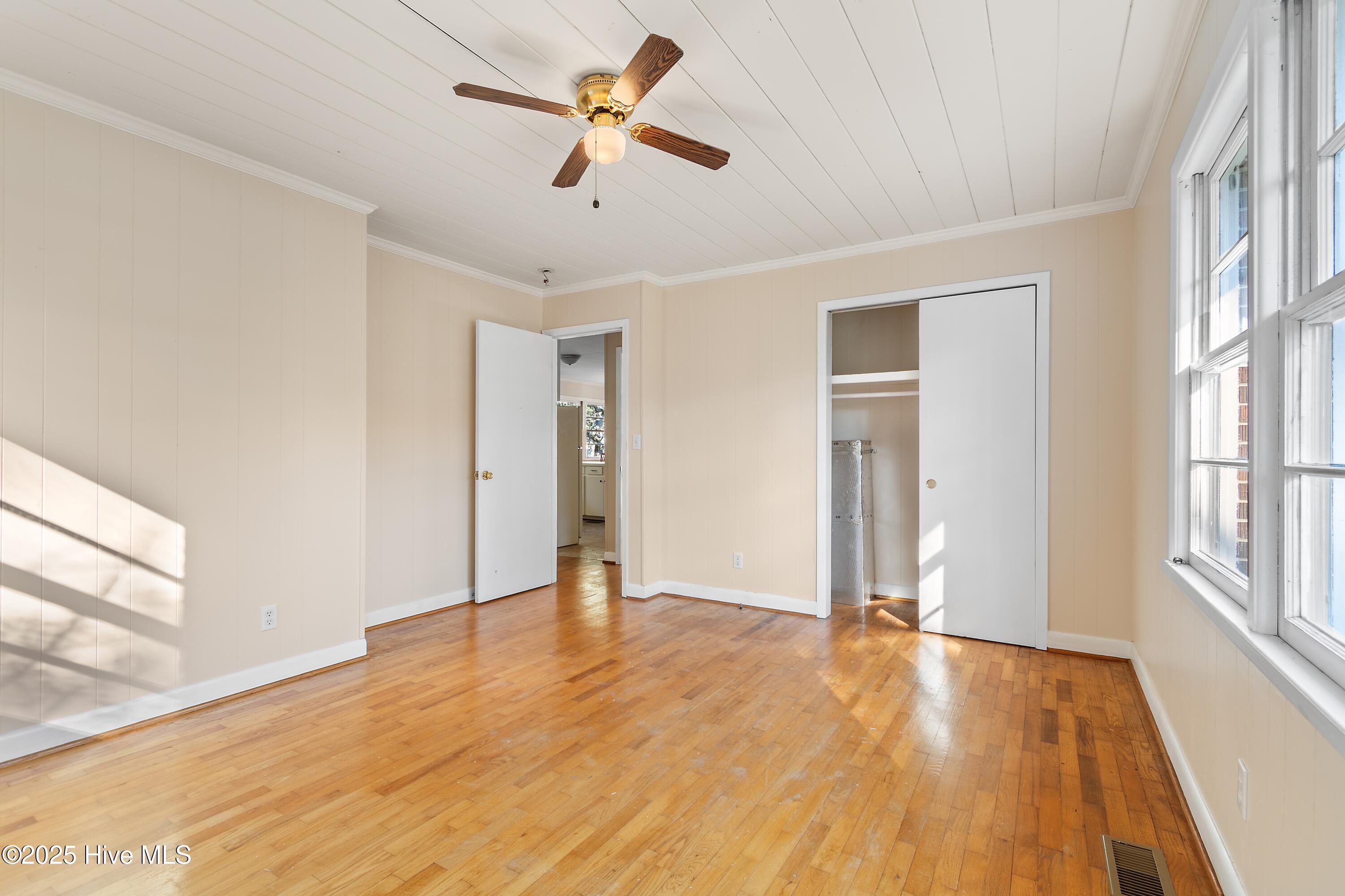 100541488 | Photo 15