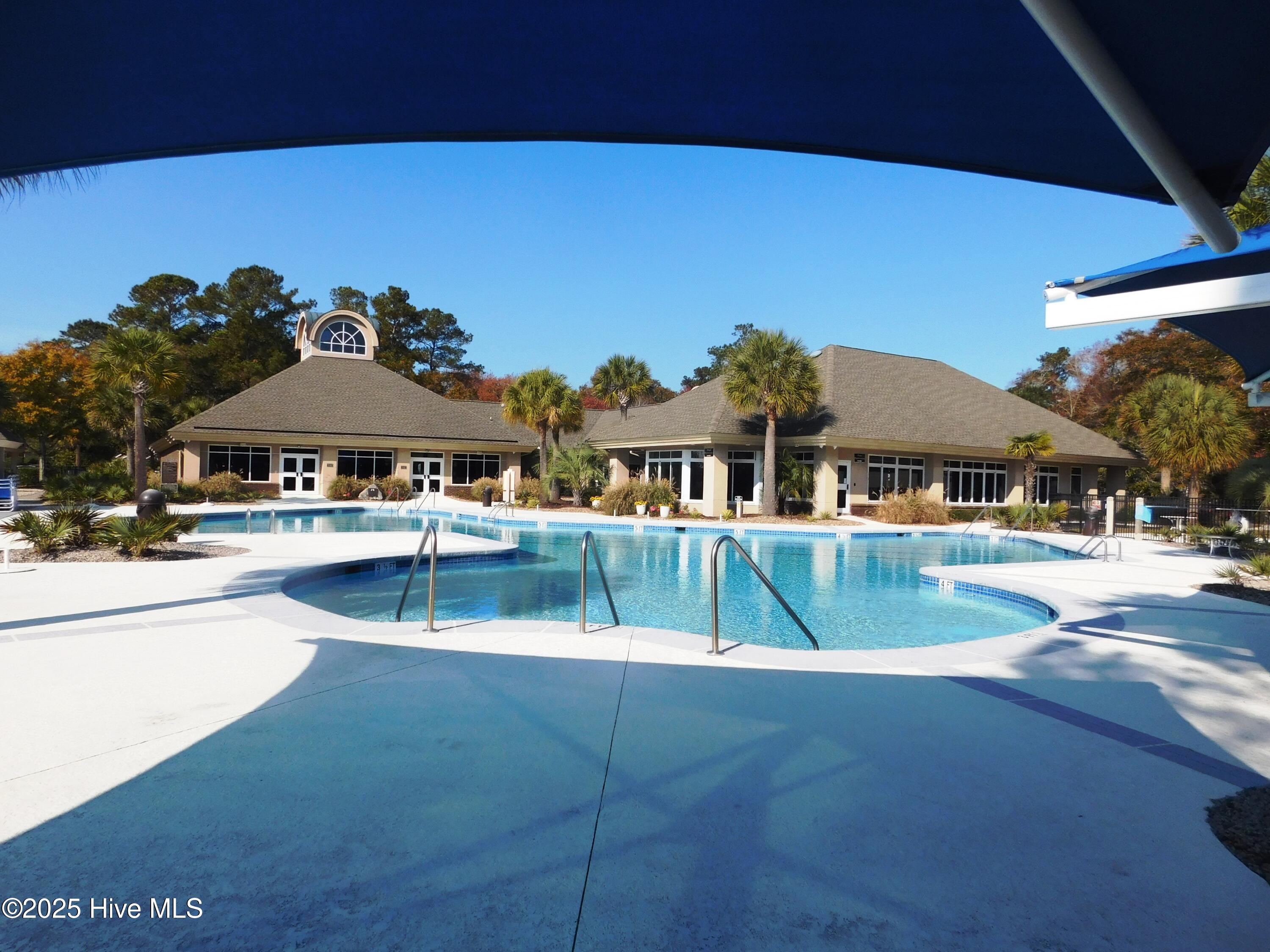 100542384 | Photo 14