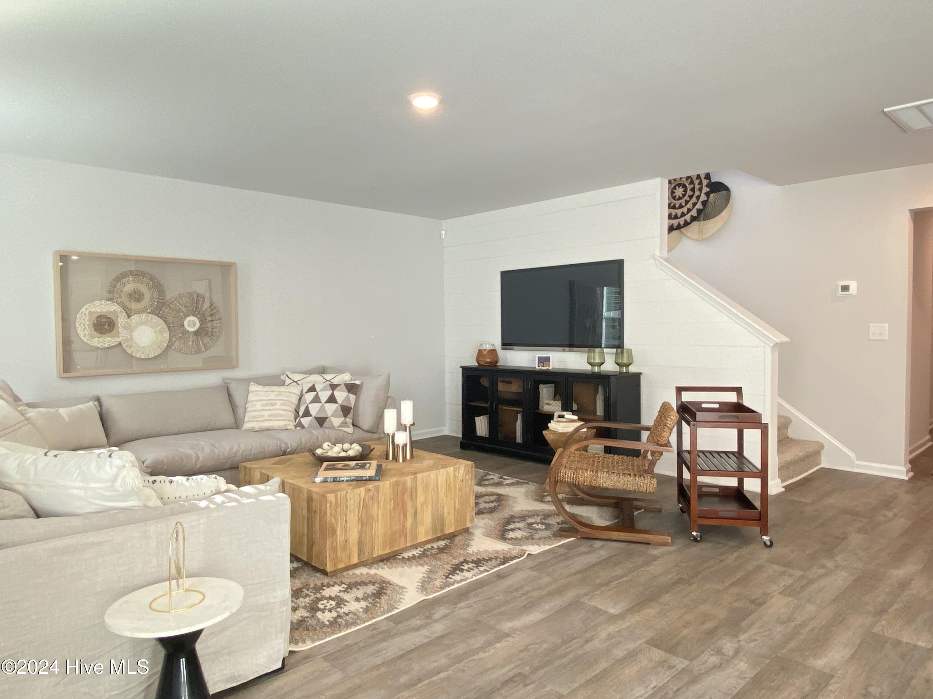 5191 Meagan Lane NE, Winnabow, NC 28479 – photo 7: Family Room