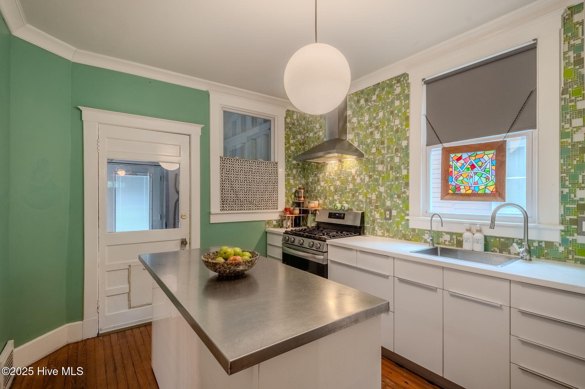 310 Central Boulevard, Wilmington, NC 28401 – photo 8: 6-web-or-mls-310 Central Blvd-6