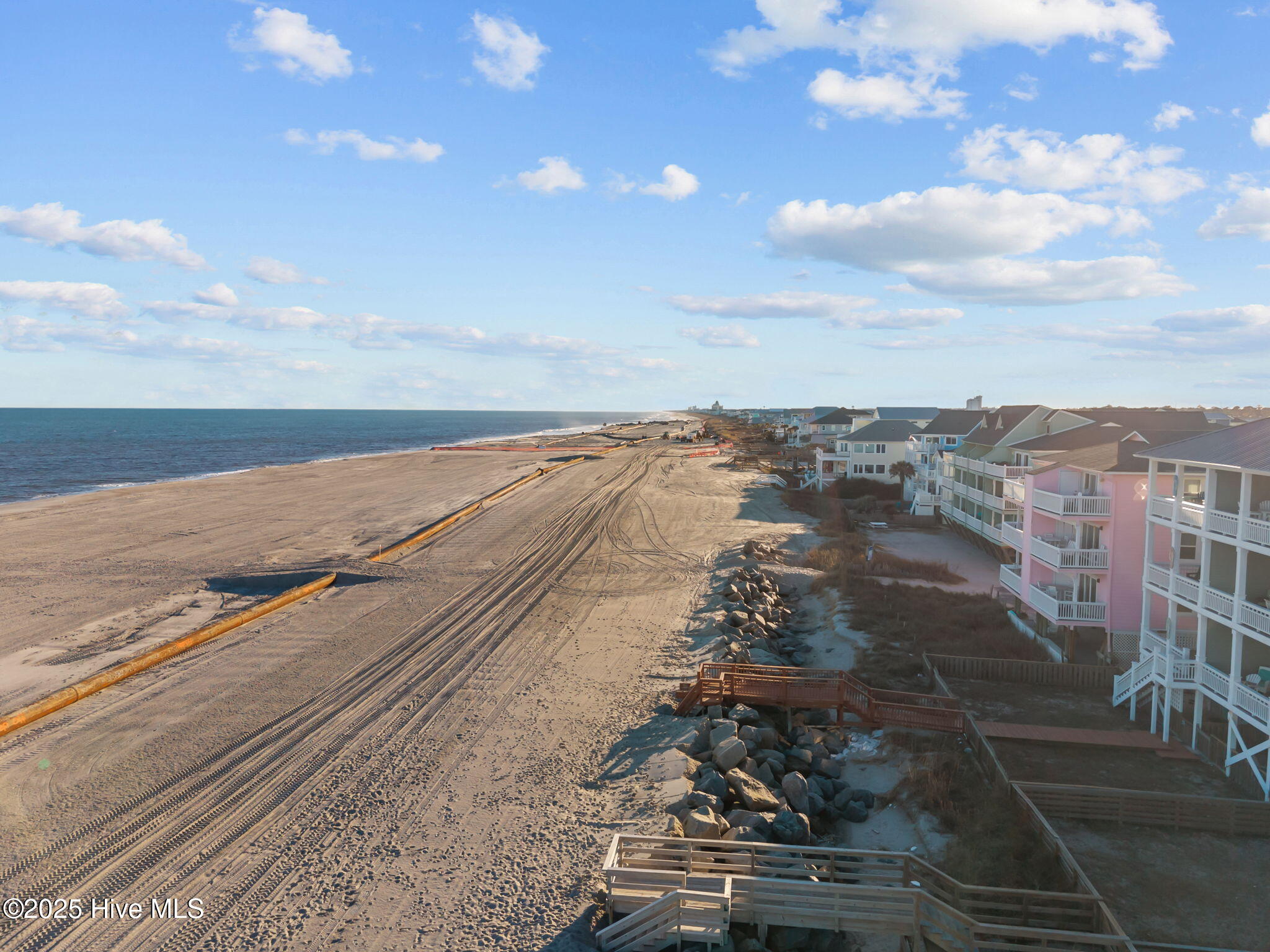 100534887 | Photo 45