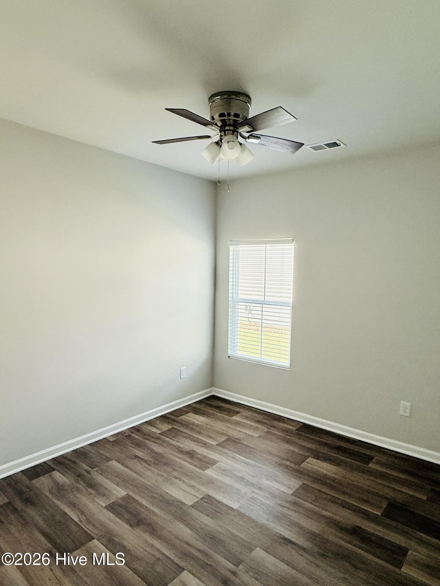 100566232 | Photo 13