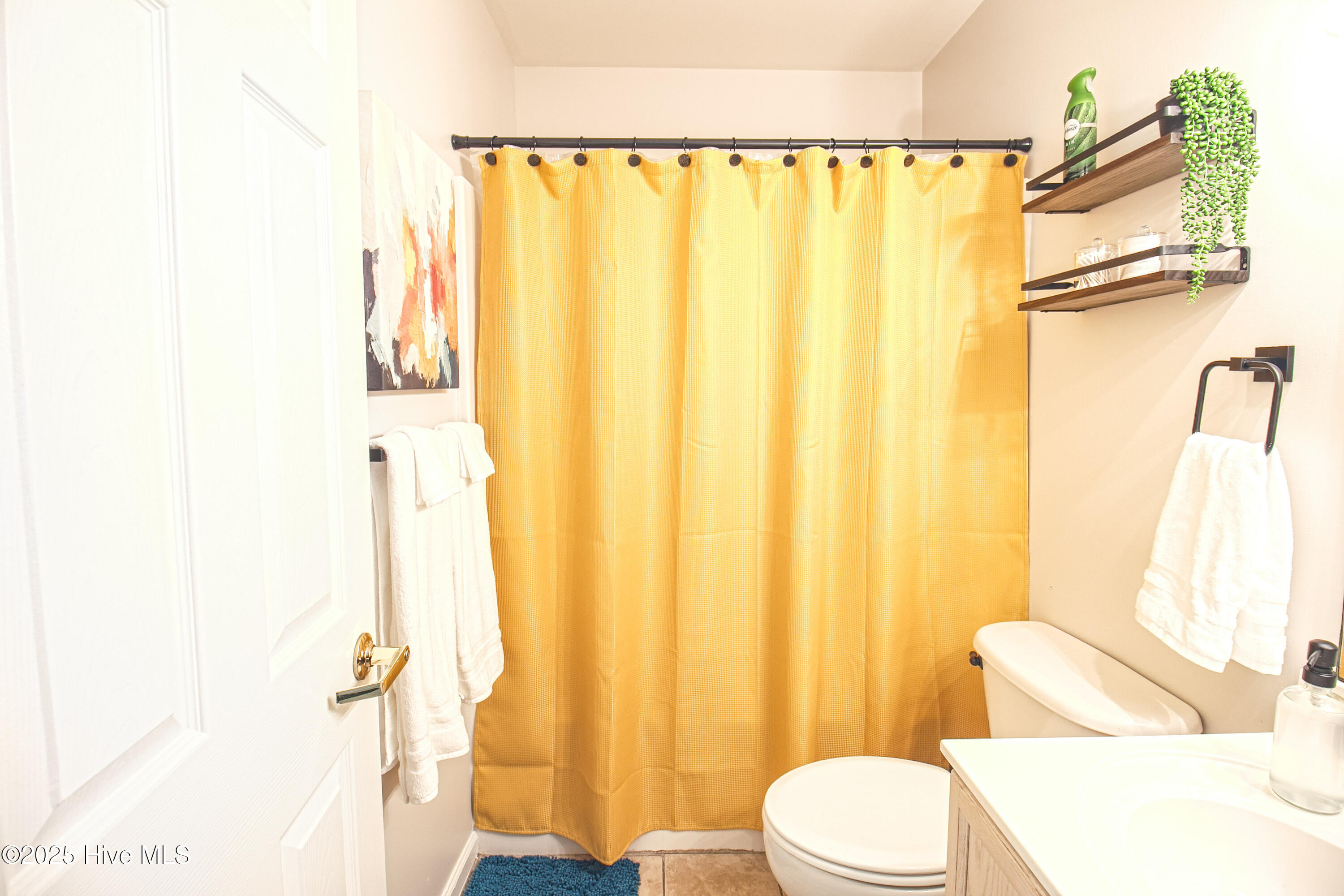 100545473 | Photo 26