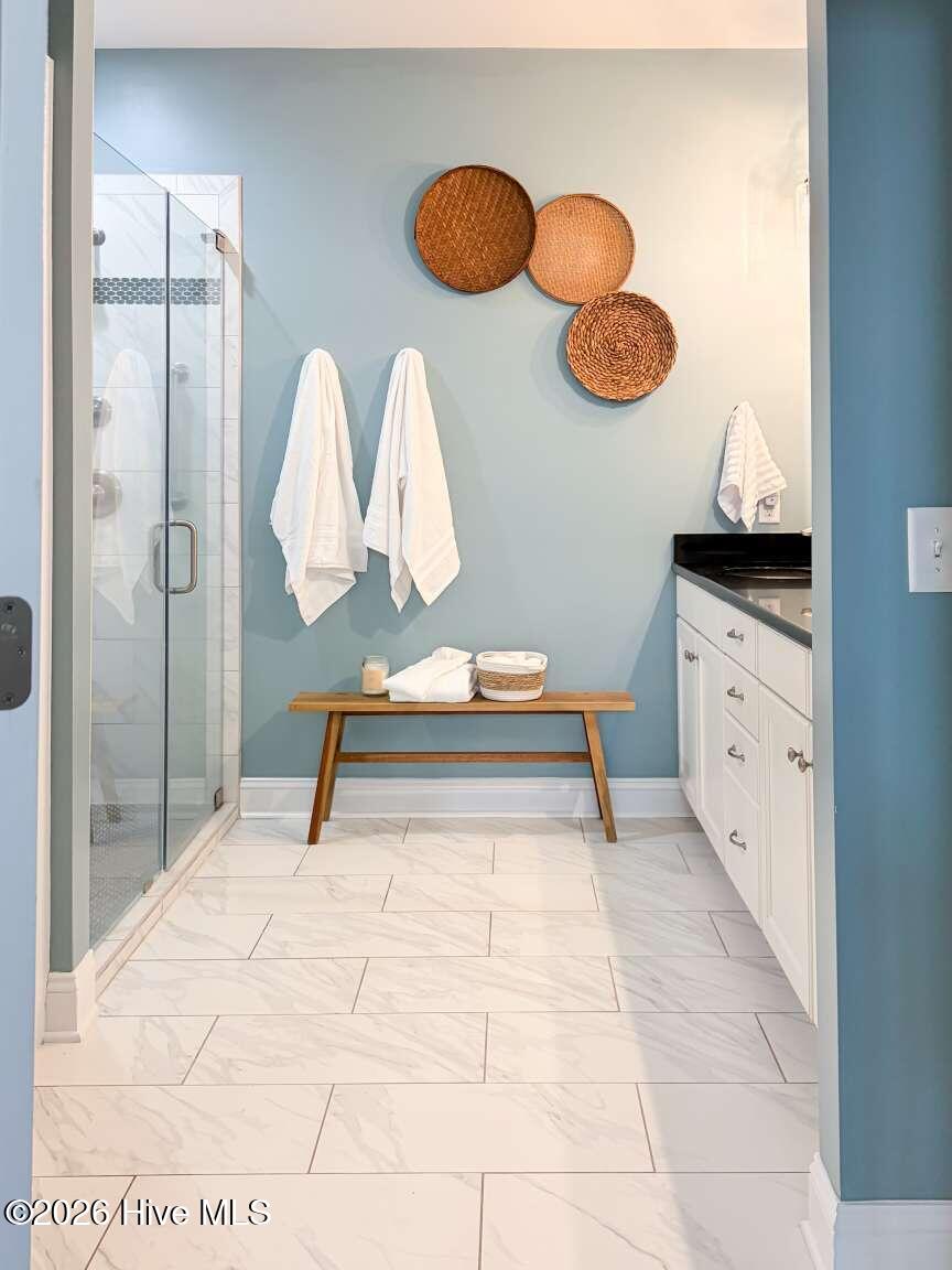 100566099 | Photo 14