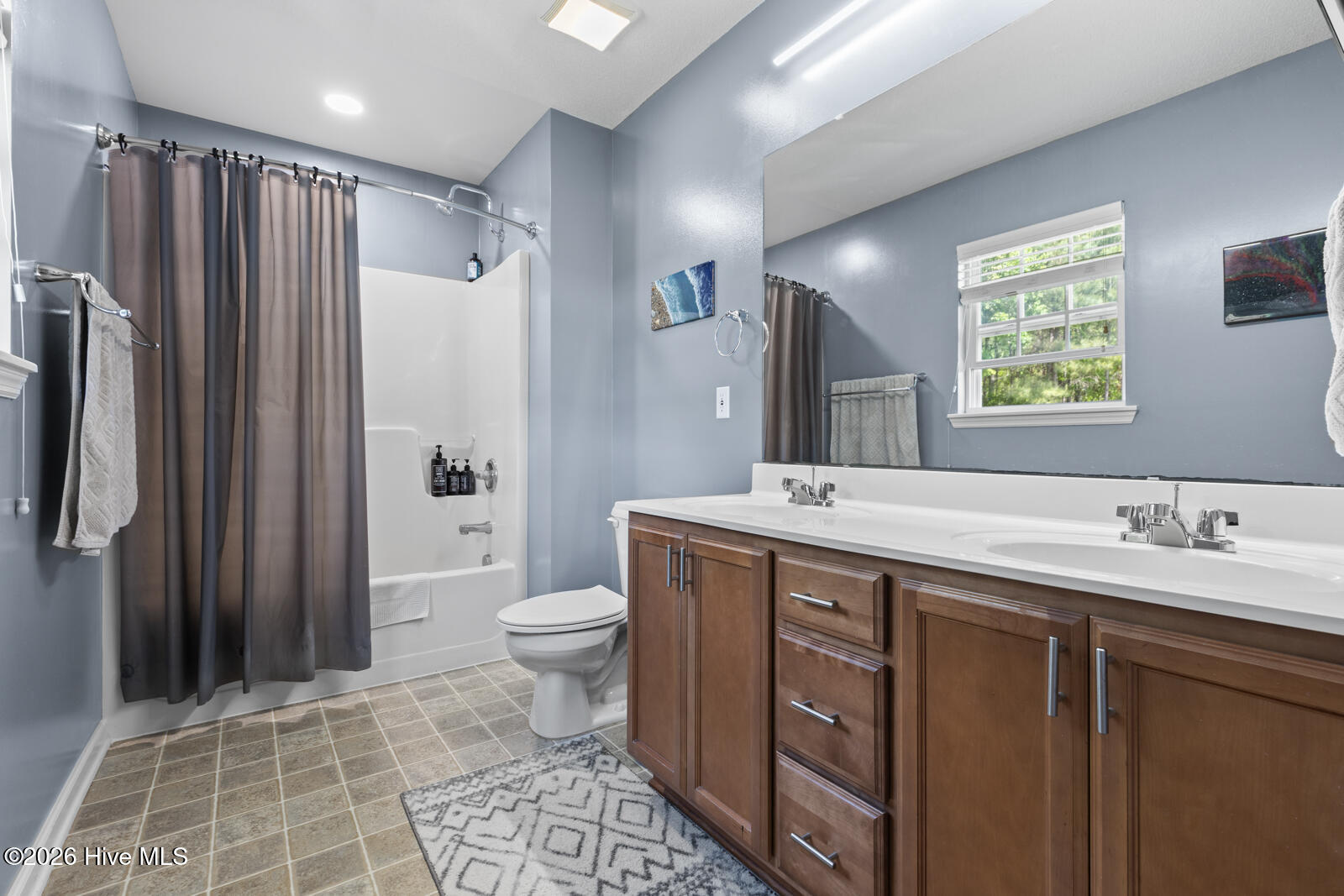 100568558 | Photo 19