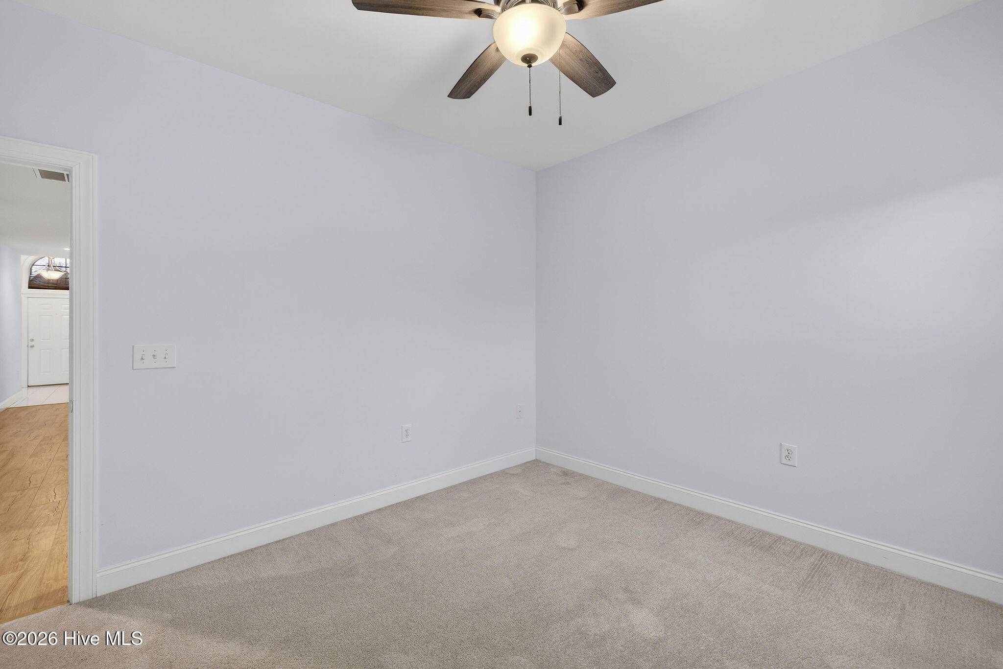 100561497 | Photo 26