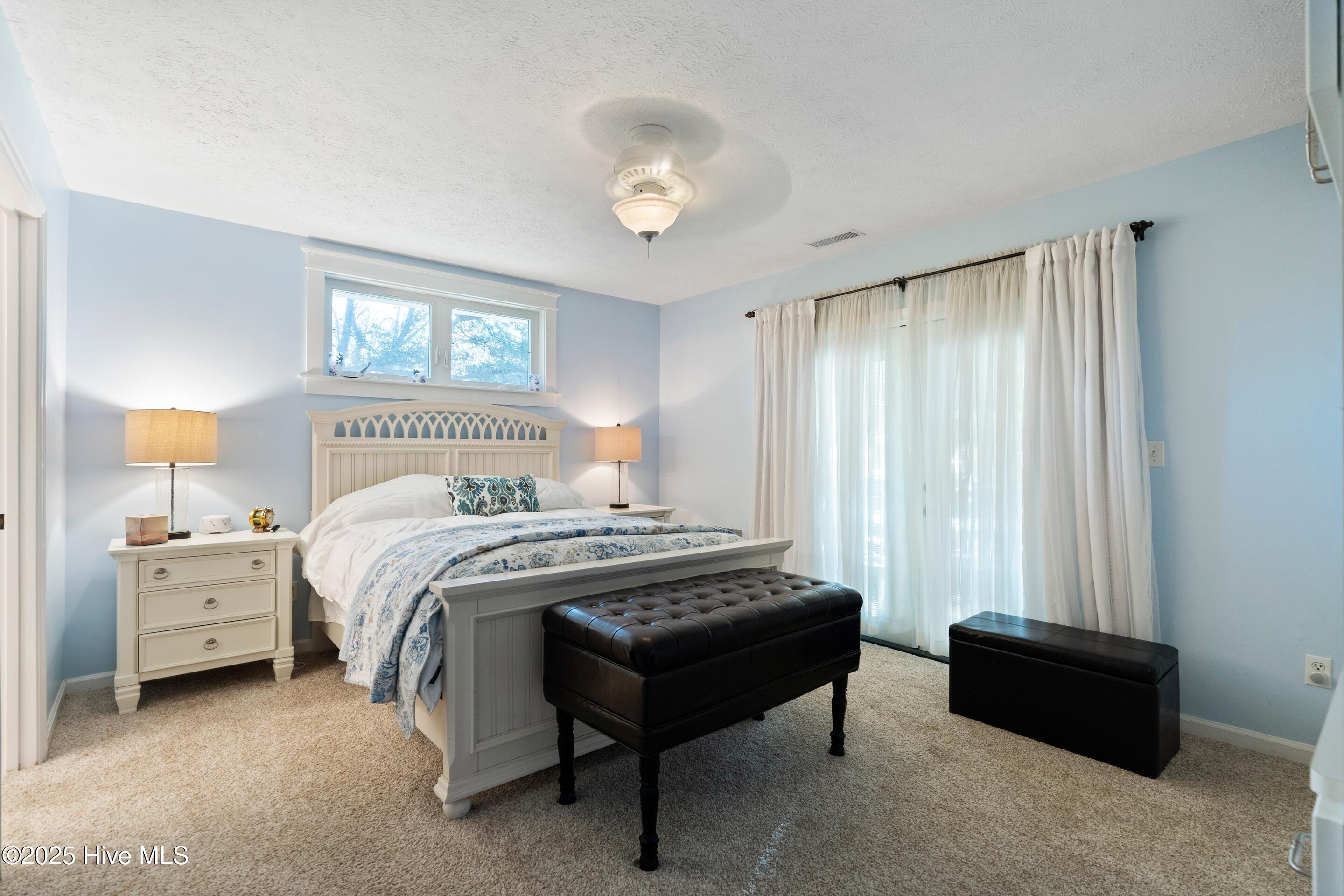 100545026 | Photo 22