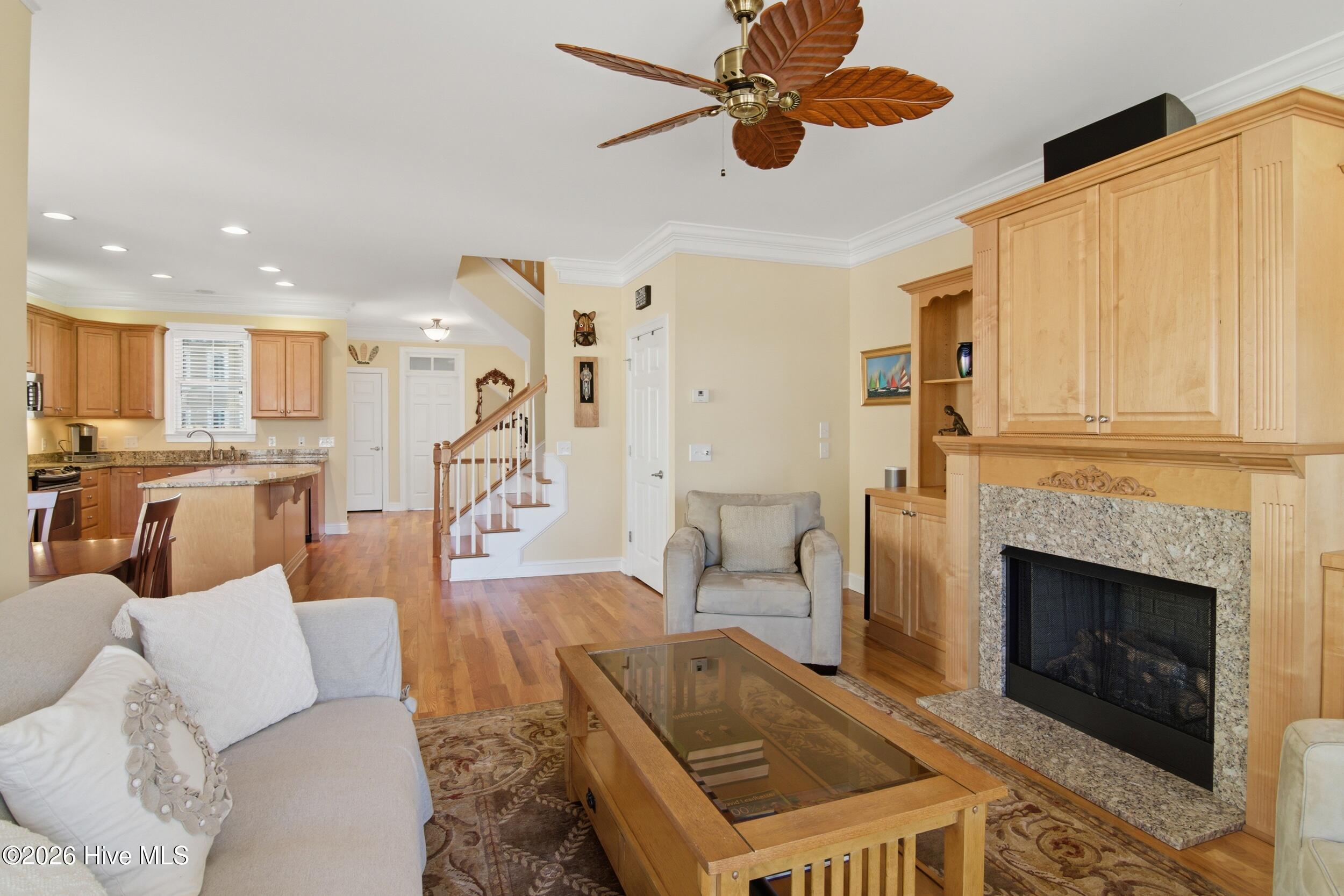 100547081 | Photo 20