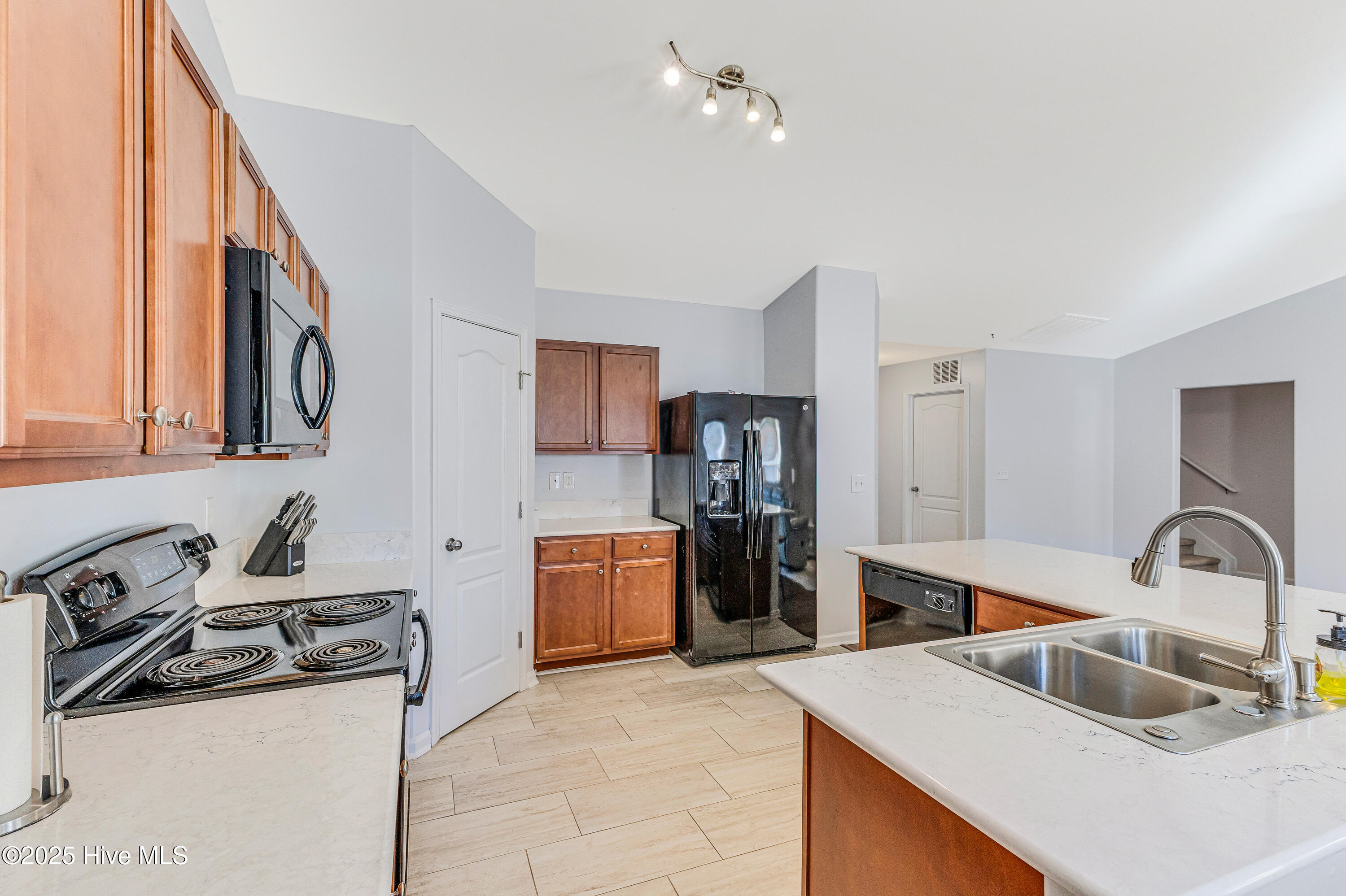 100539432 | Photo 10