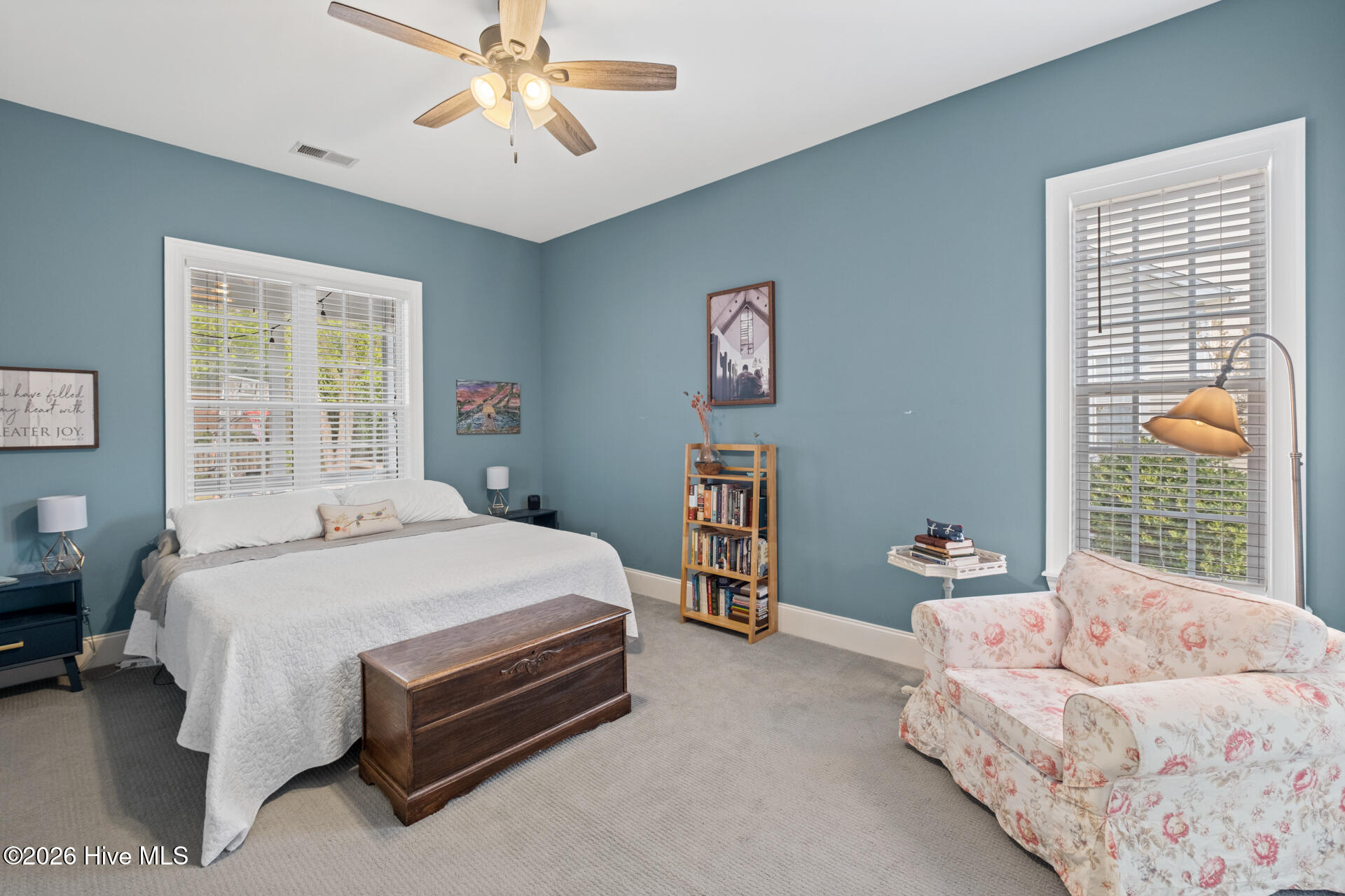 100564524 | Photo 25