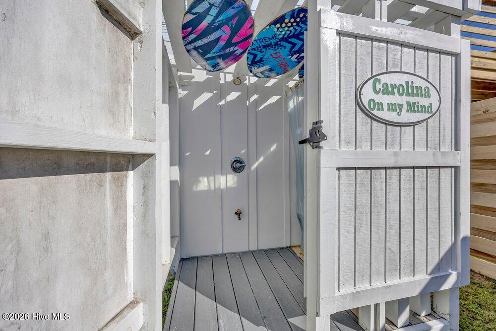 100550491 | Photo 32