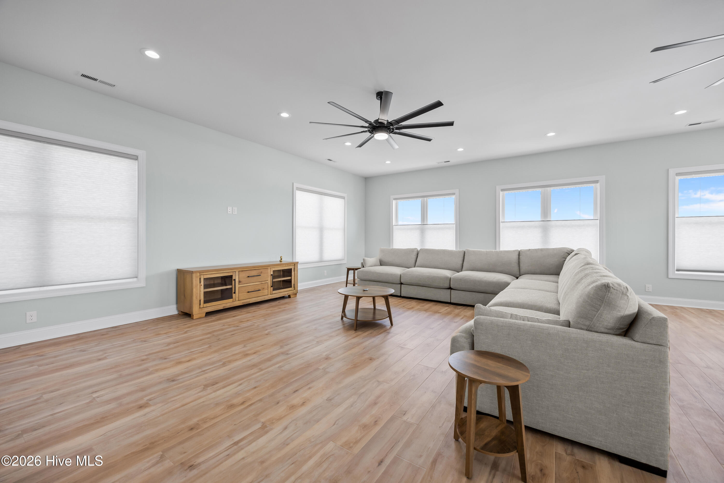 104 E Seaview Drive, Emerald Isle, NC, 28594