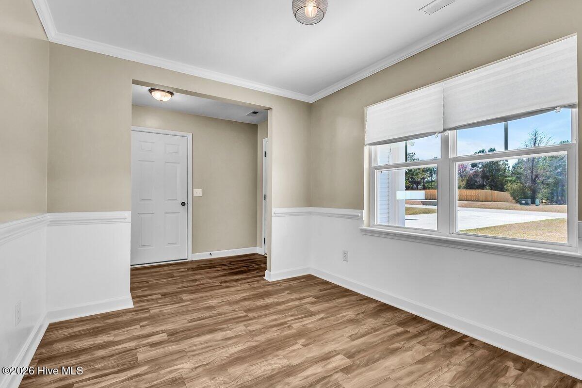 100558993 | Photo 12