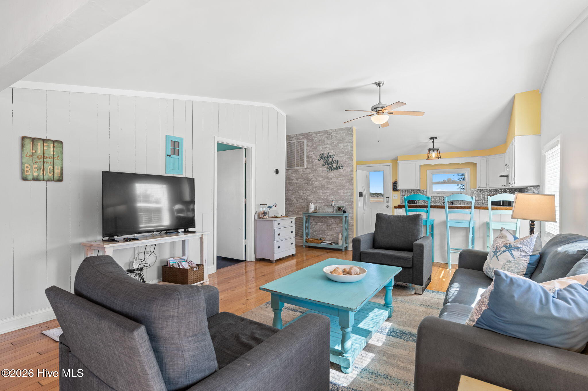 100554789 | Photo 14