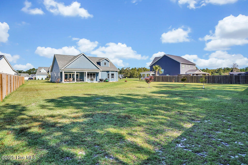 100535905 | Photo 46