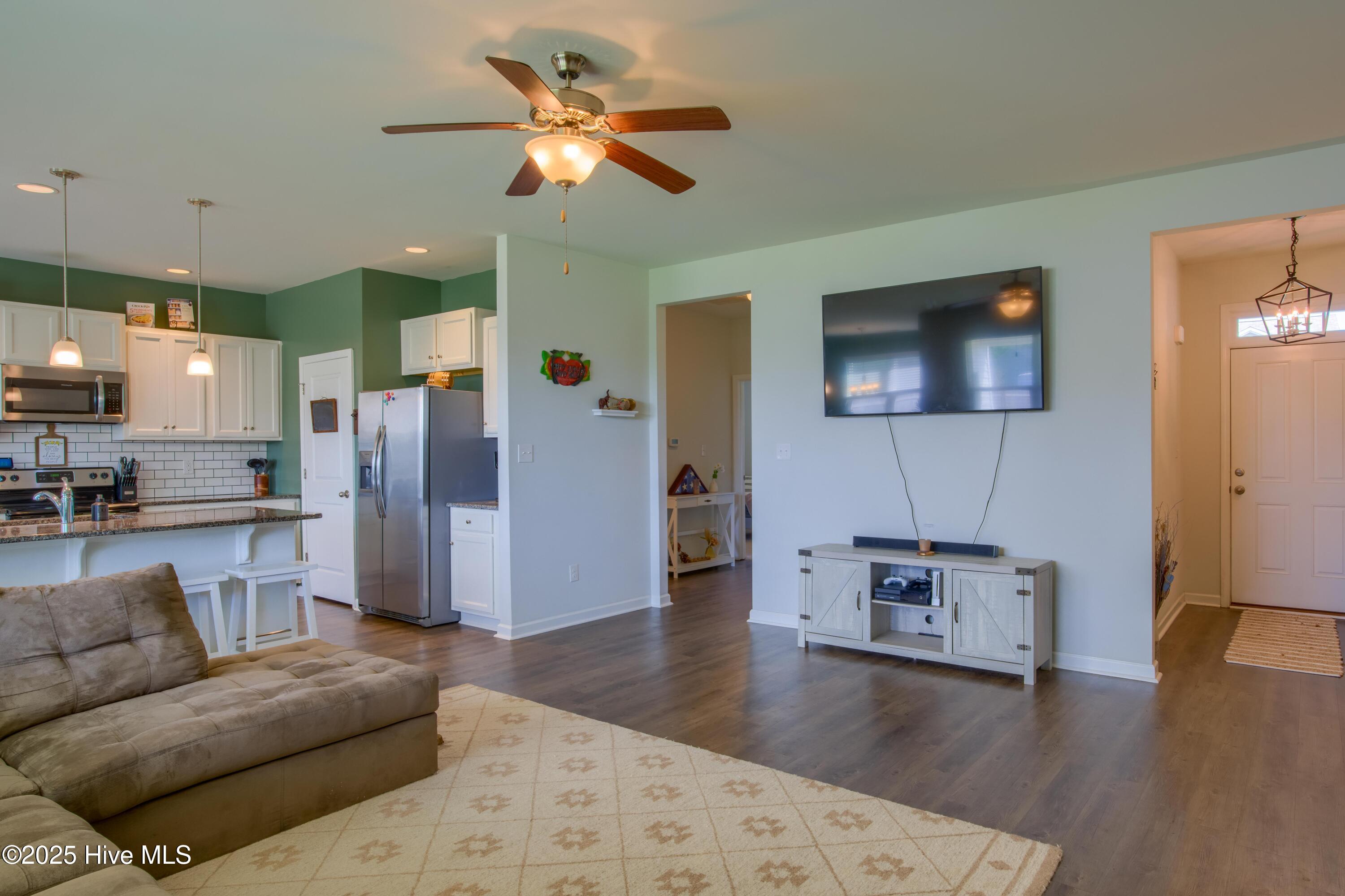 402 Saxby - Interiors_21