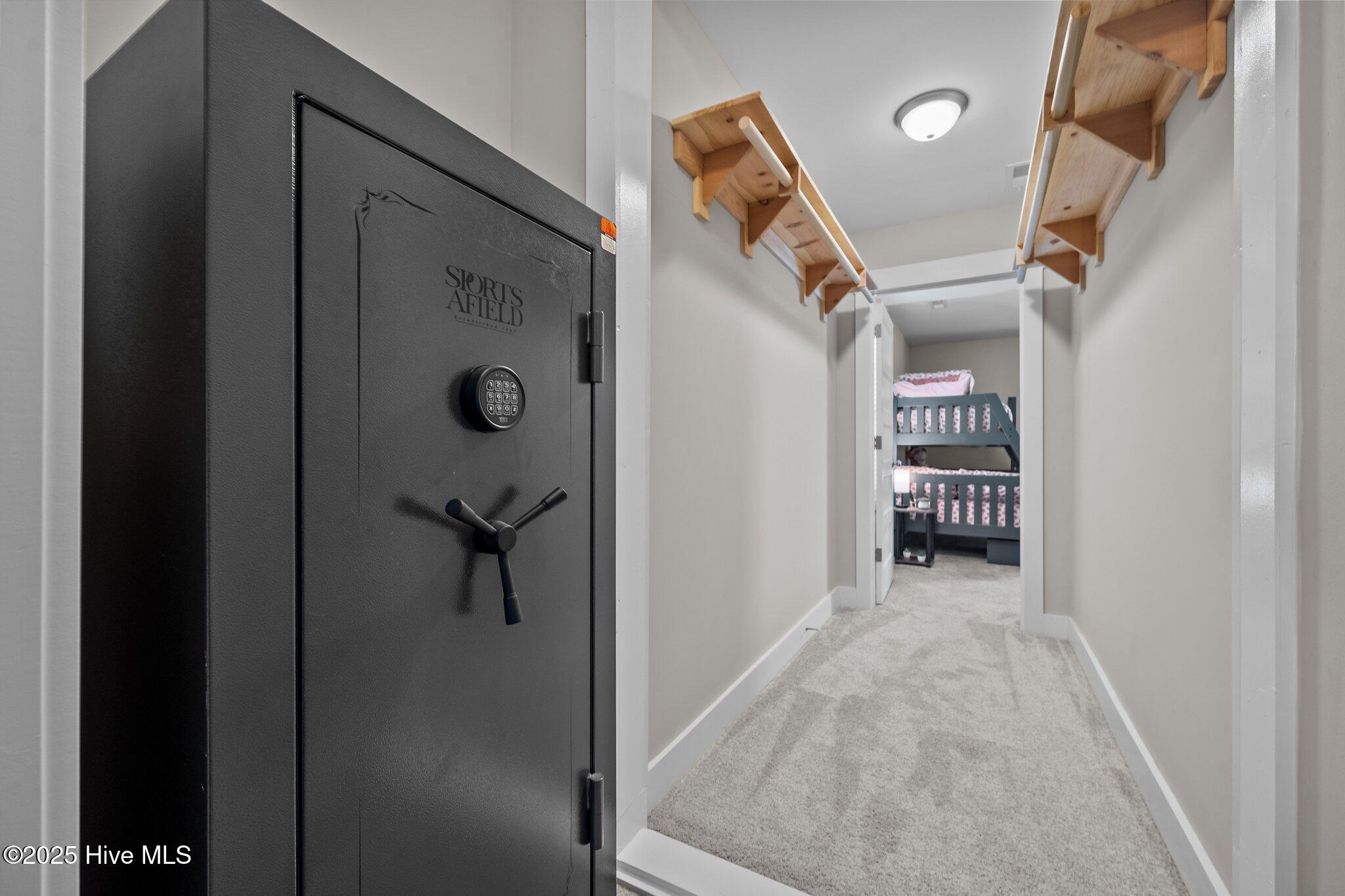 100517734 | Photo 38