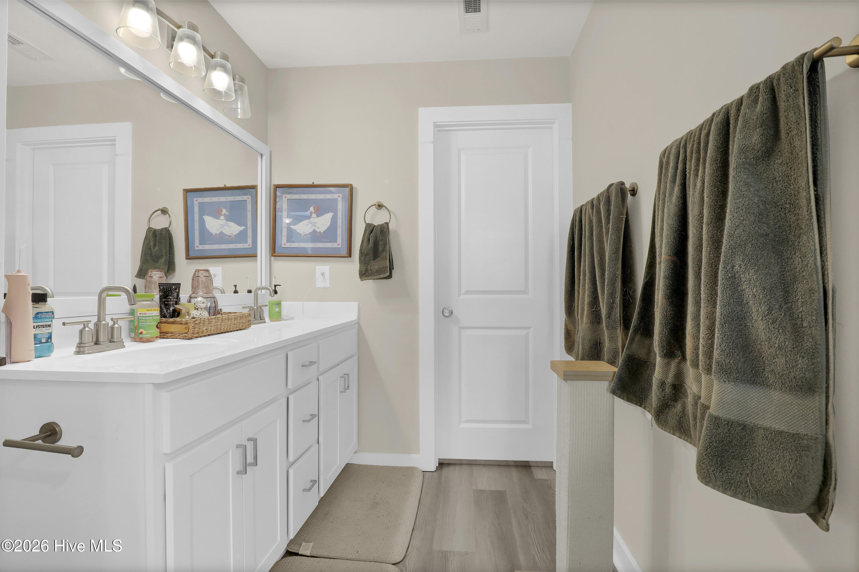 100564501 | Photo 19