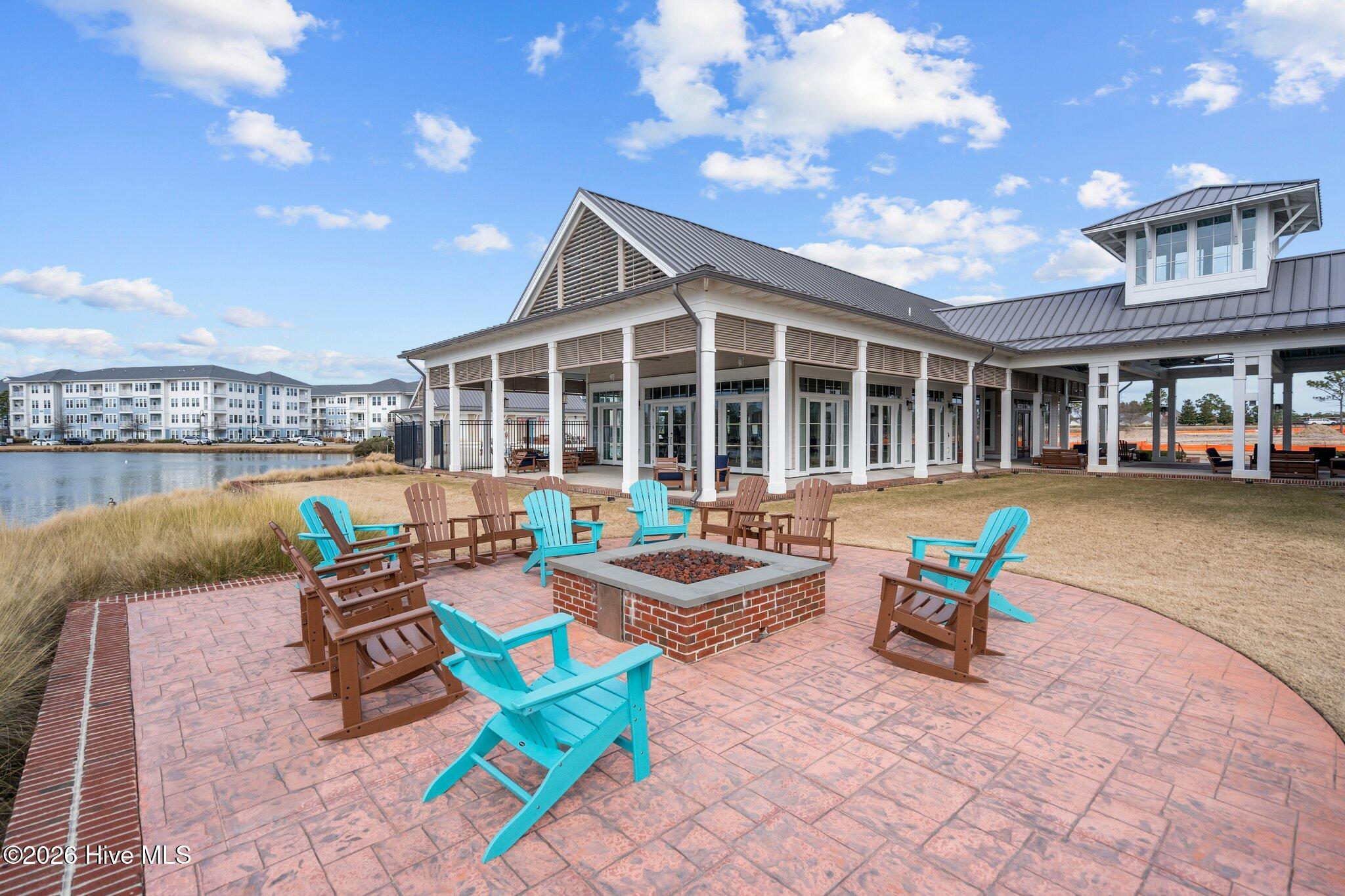 100561208 | Photo 46