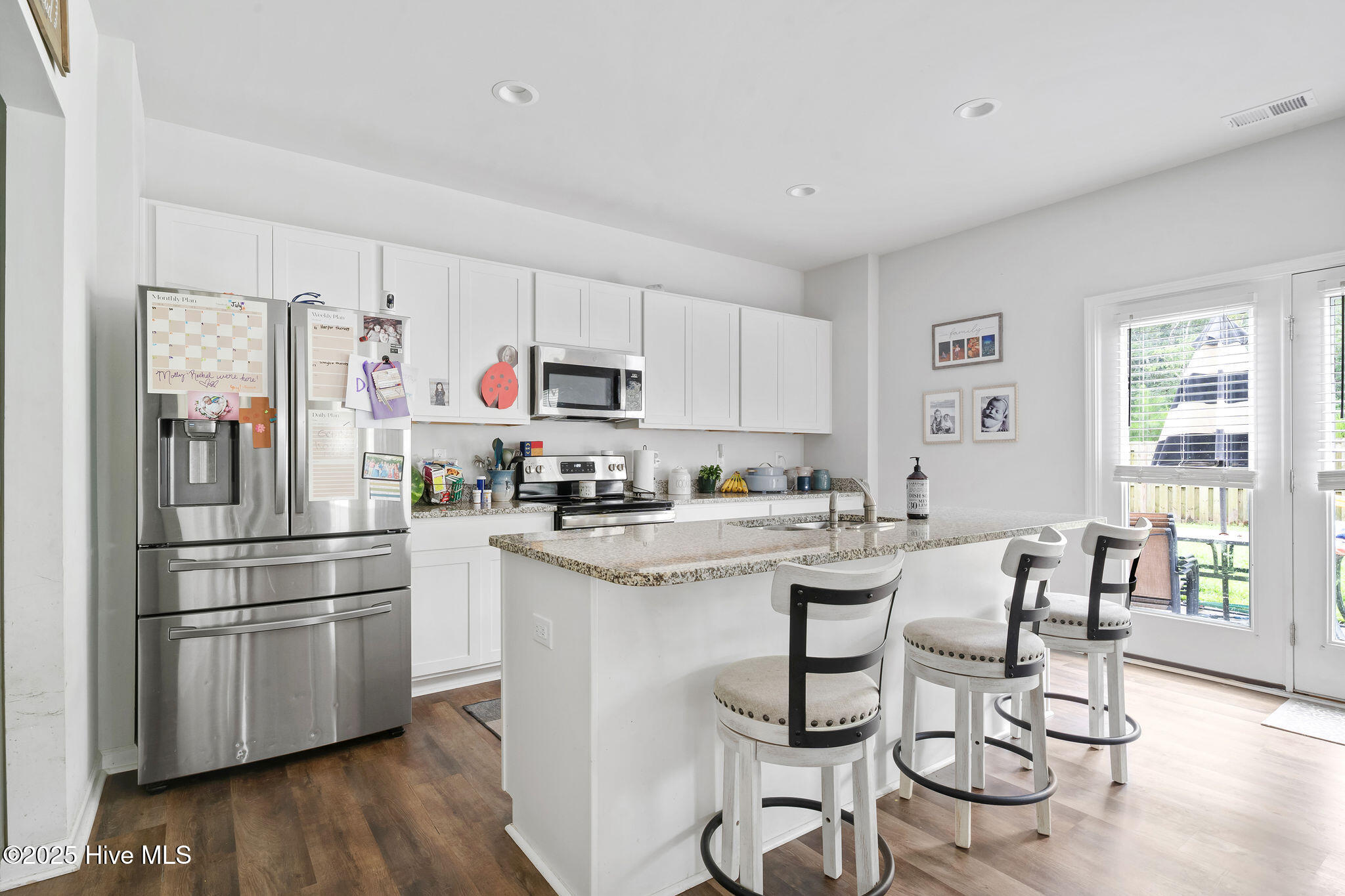 100534531 | Photo 14