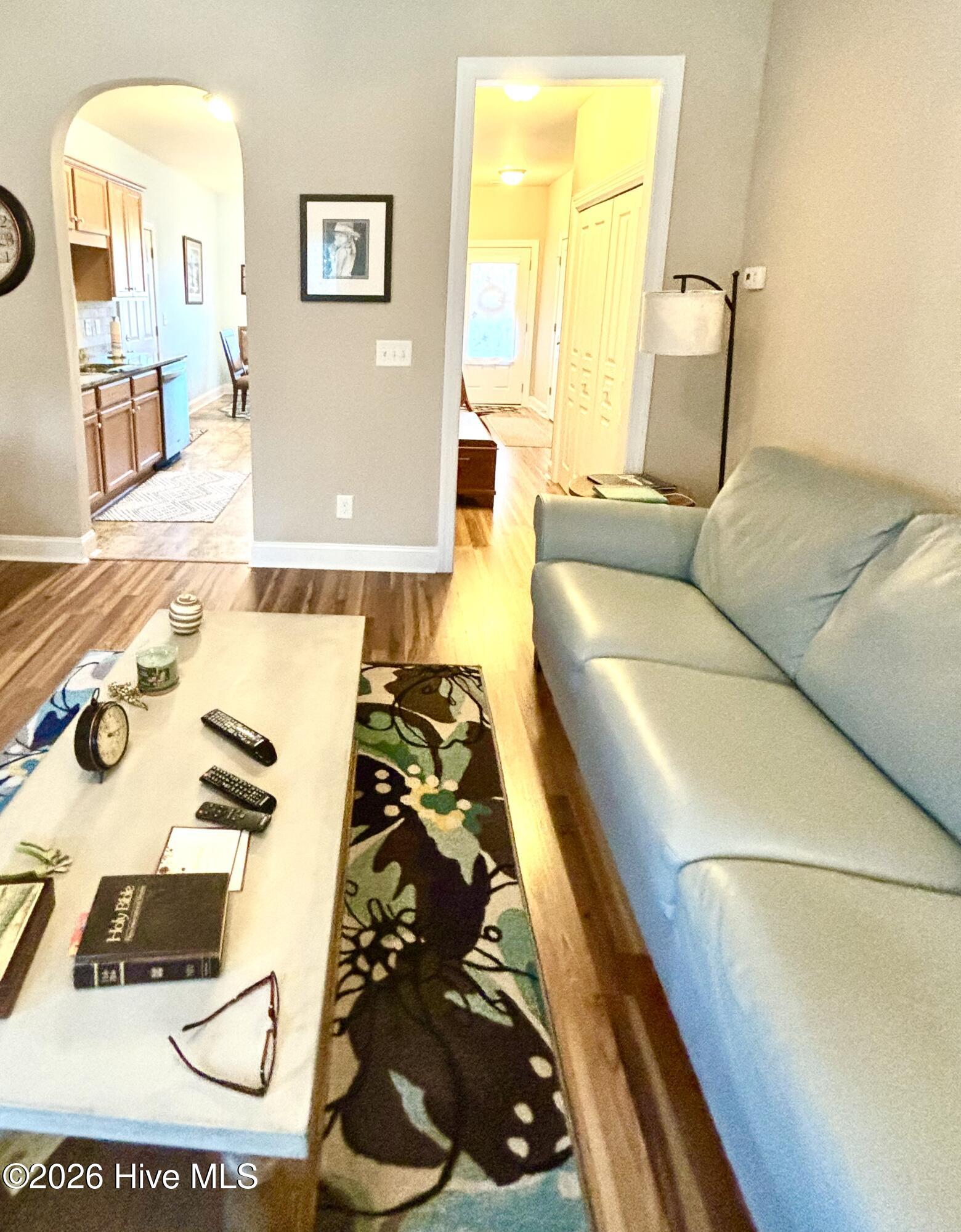 100559423 | Photo 27